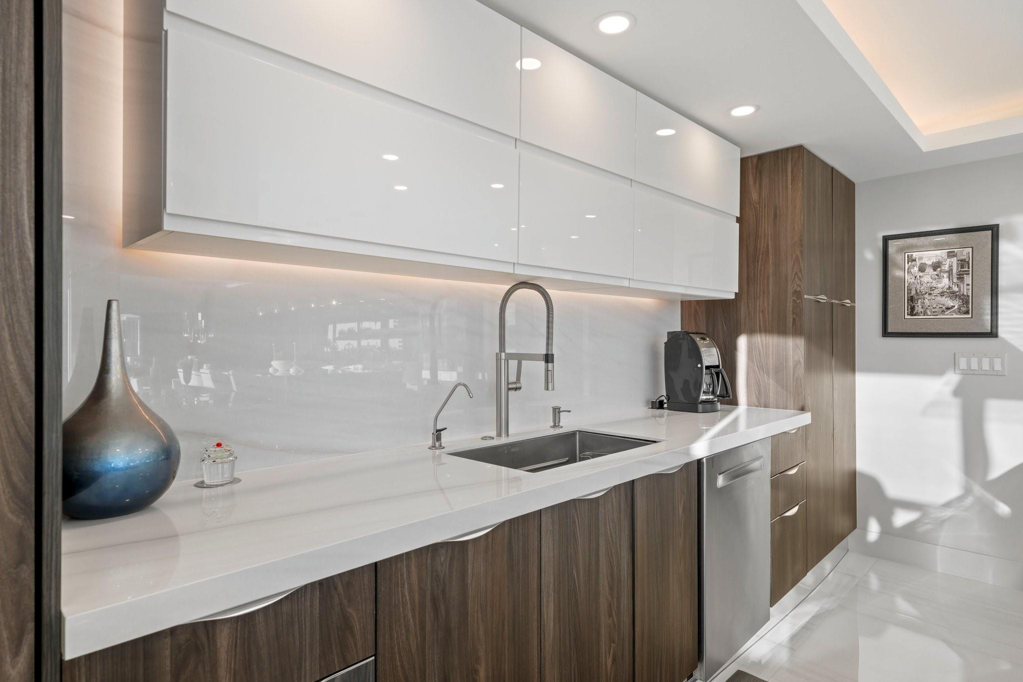 2800 E Sunrise #10A Fort Lauderdale, FL 33304