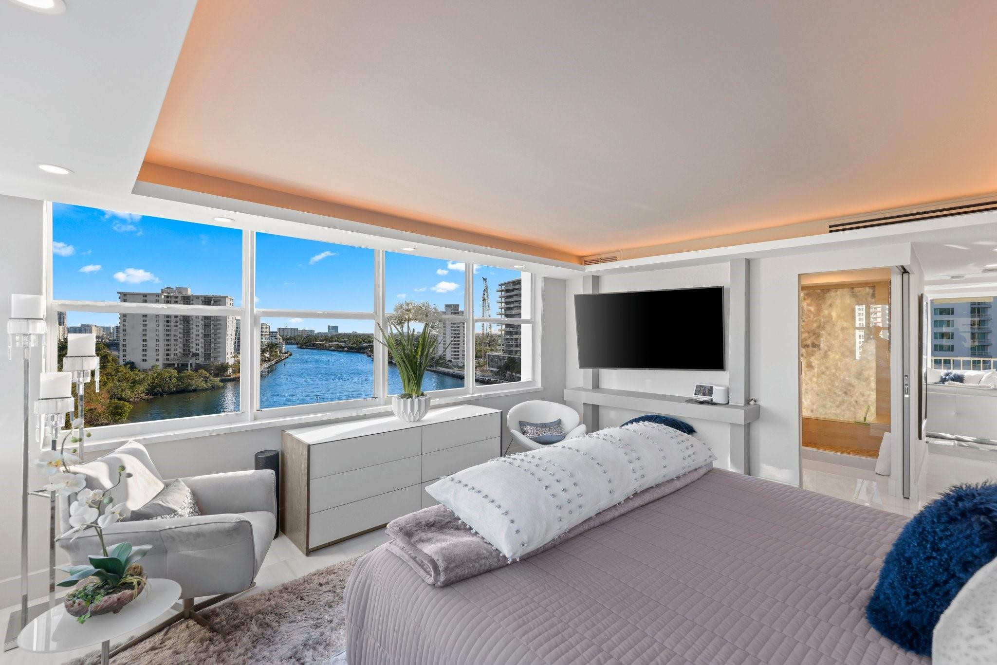 2800 E Sunrise #10A Fort Lauderdale, FL 33304