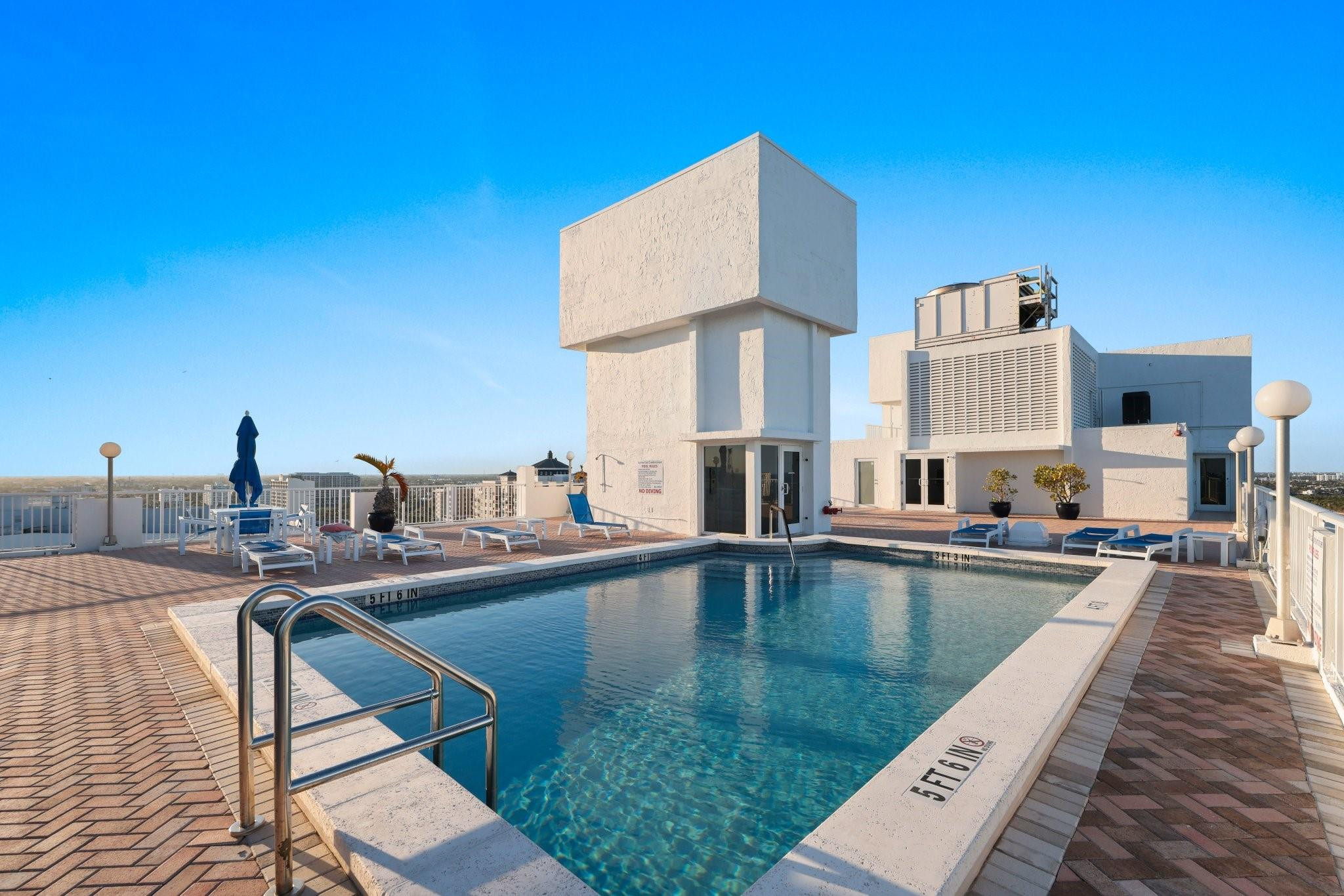 2800 E Sunrise #10A Fort Lauderdale, FL 33304