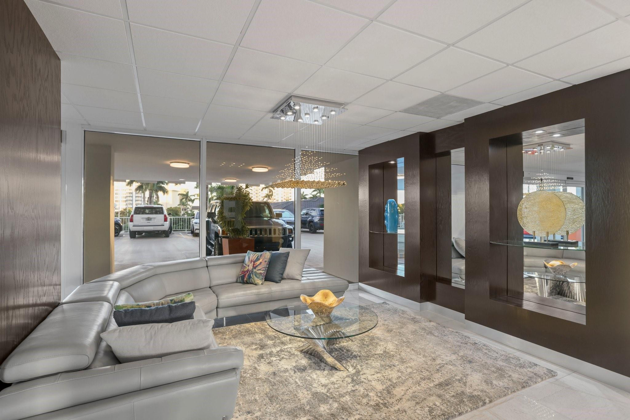 2800 E Sunrise #10A Fort Lauderdale, FL 33304