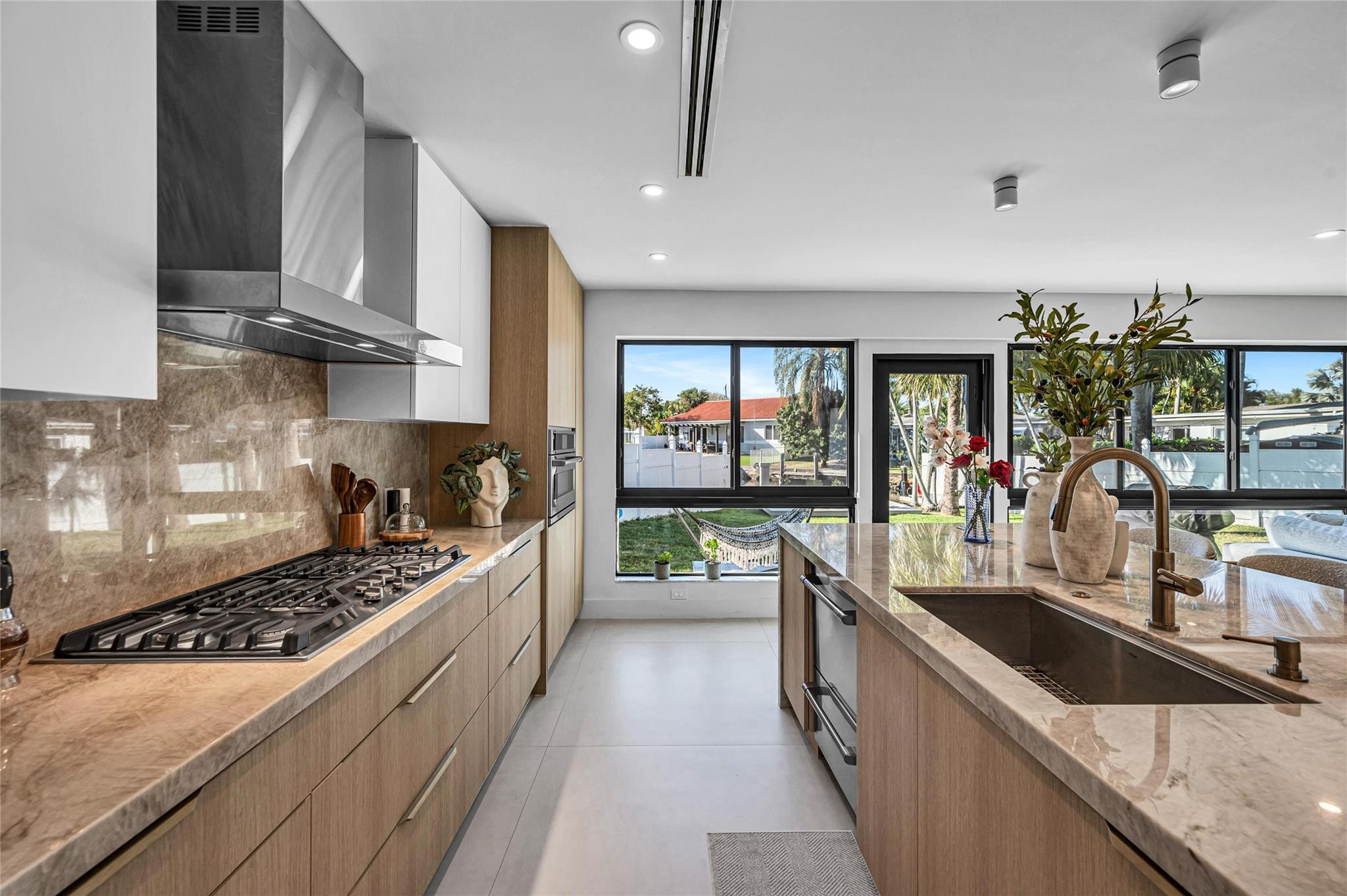 1001 Orange Fort Lauderdale, FL 33315