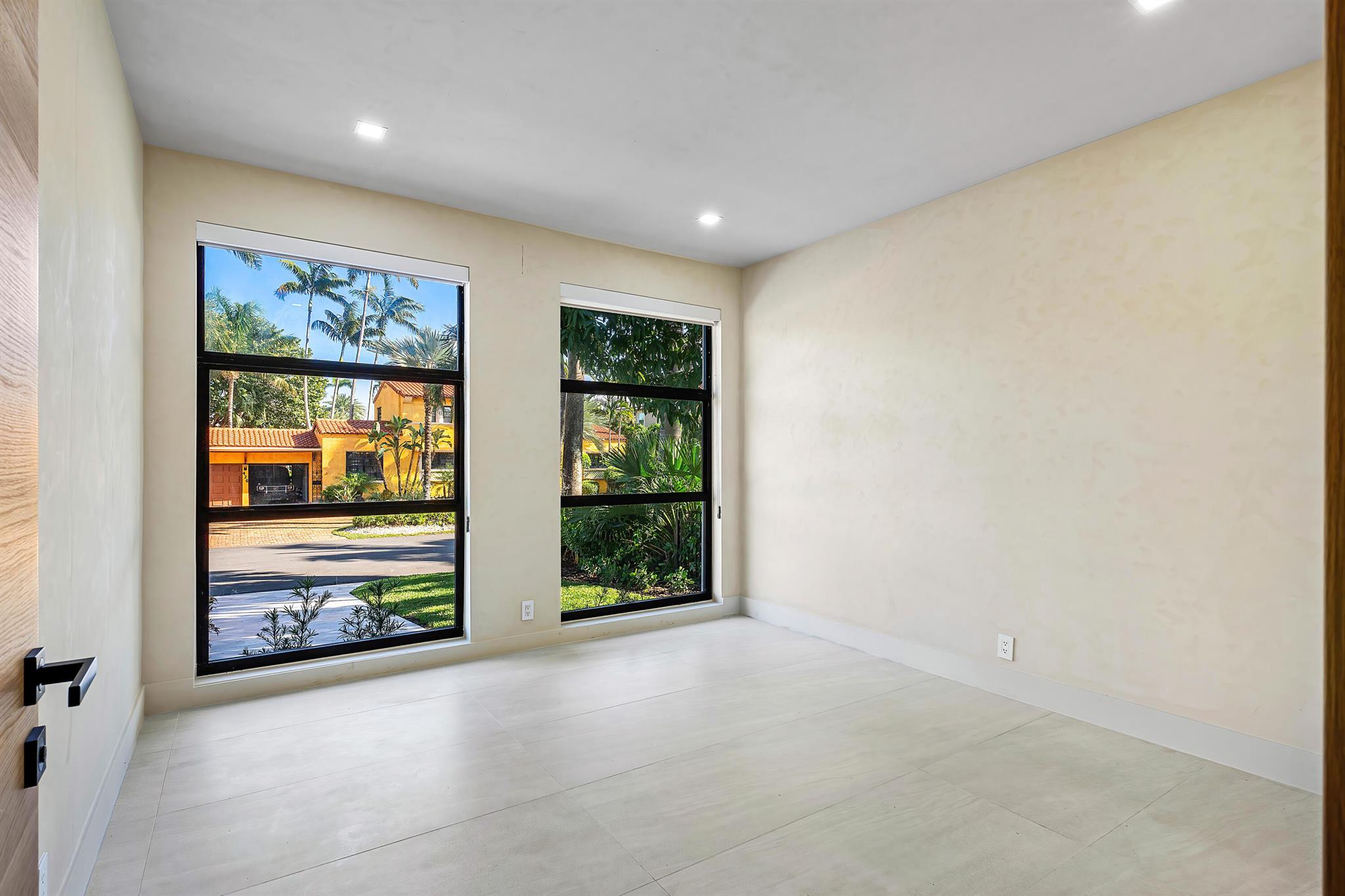 425 Coral Way Fort Lauderdale, FL 33301