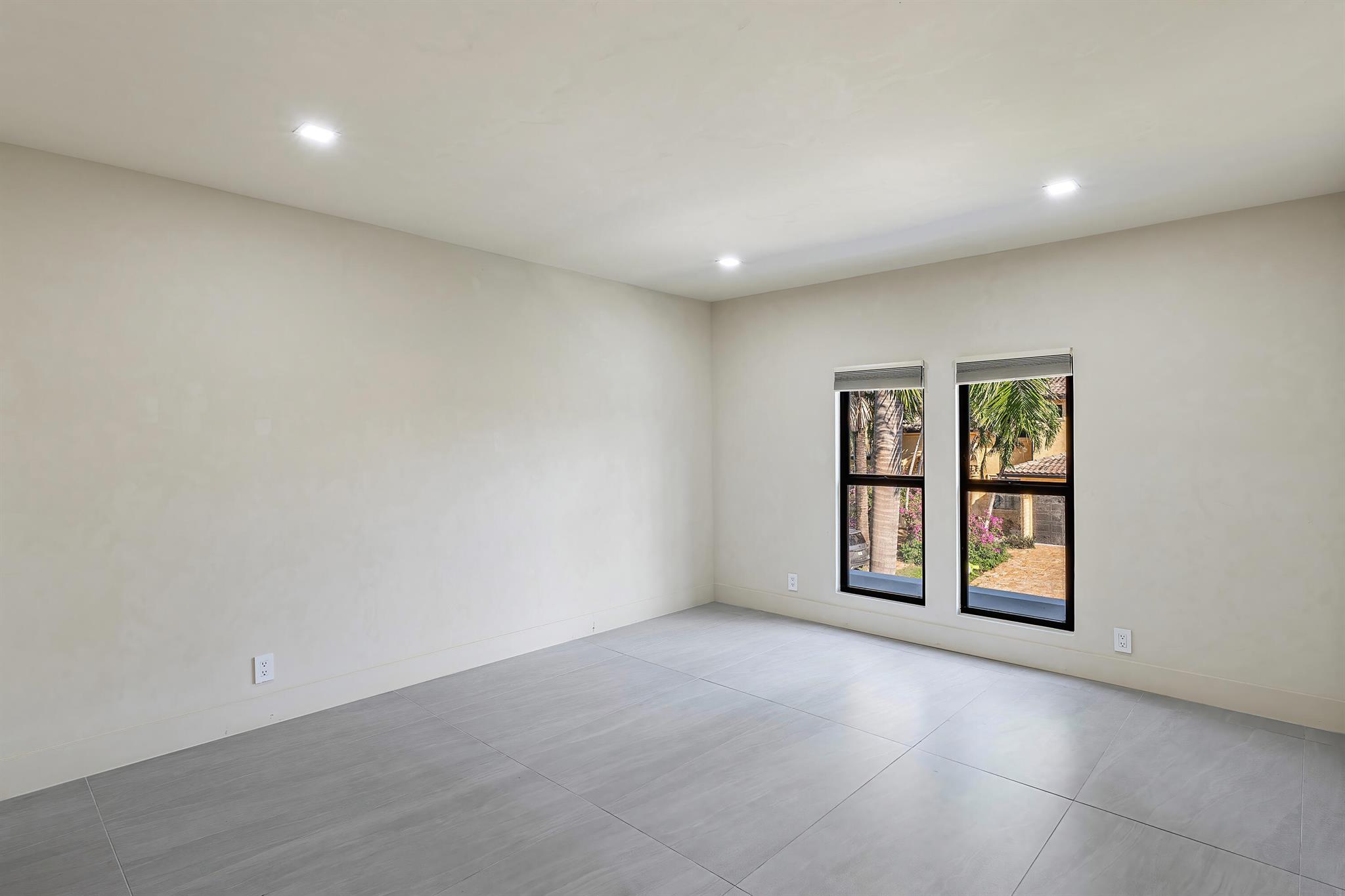 425 Coral Way Fort Lauderdale, FL 33301