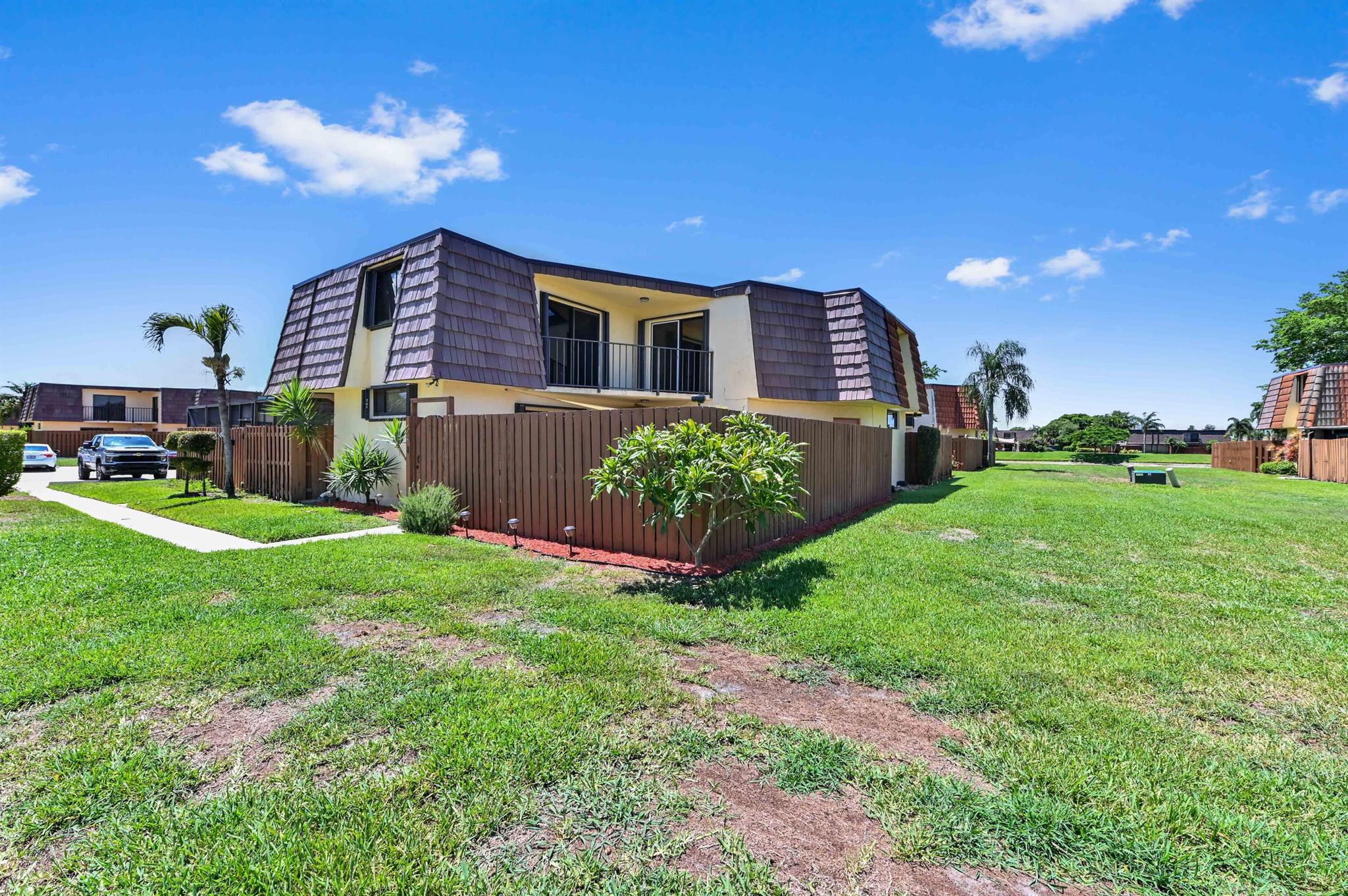 111 Springdale Cir
