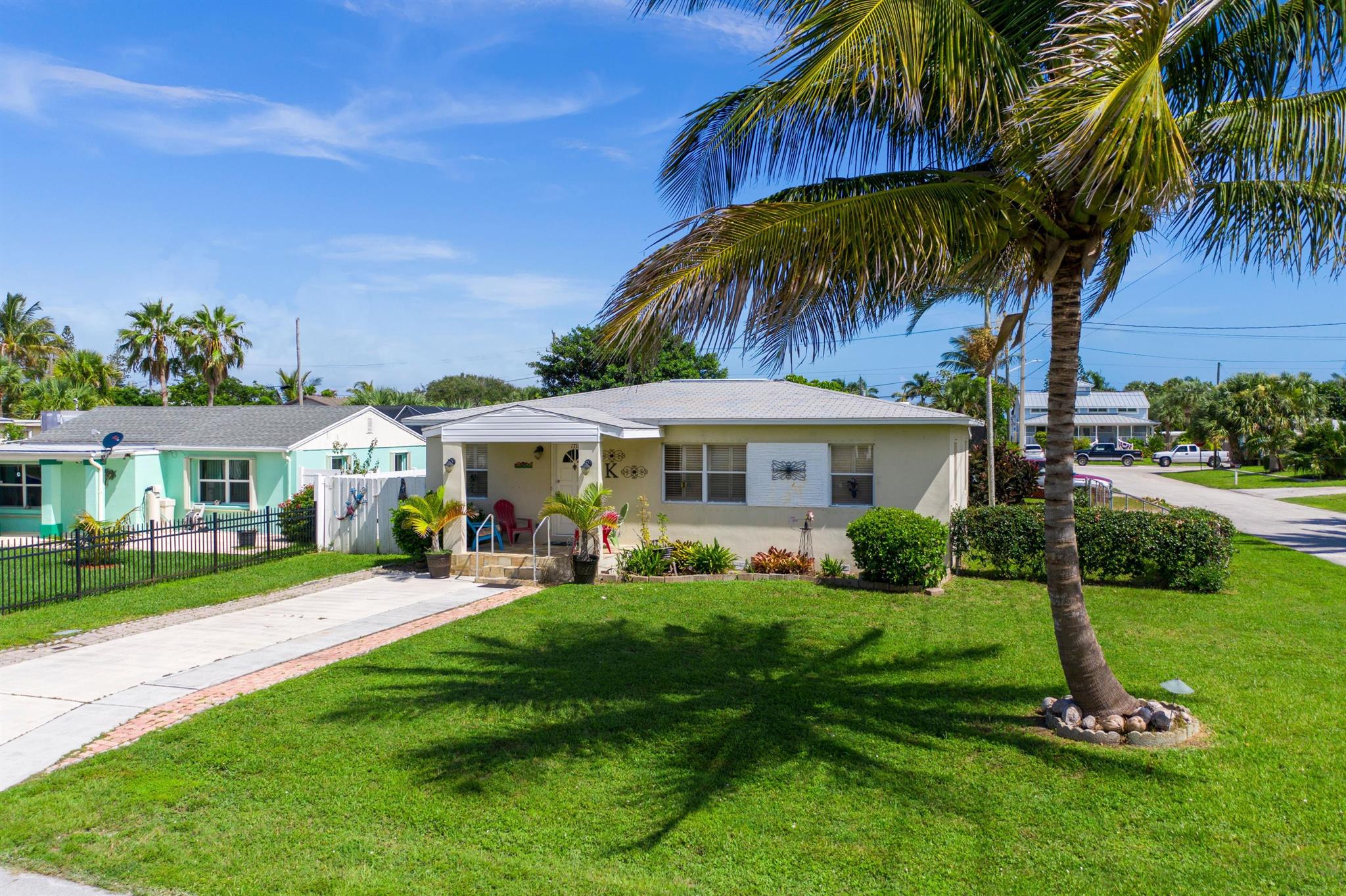 1710 St Lucie Ct