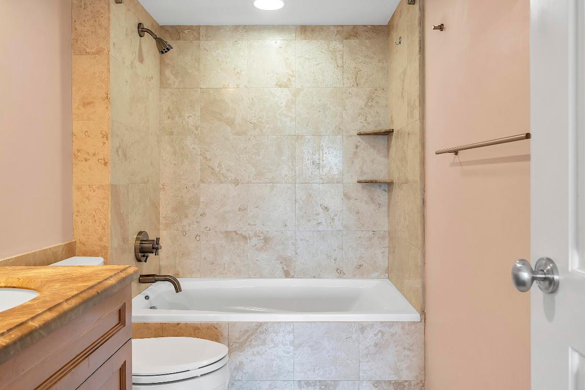 2500 E Las Olas #802 Fort Lauderdale, FL 33301