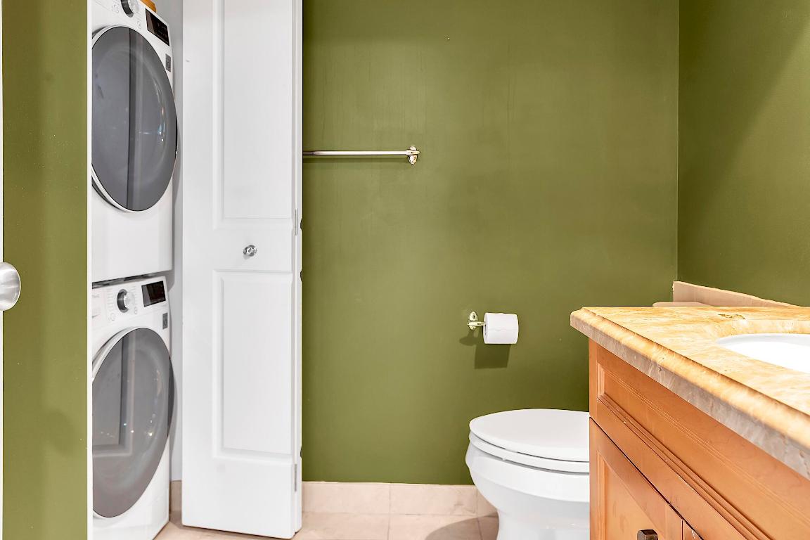 2500 E Las Olas #802 Fort Lauderdale, FL 33301