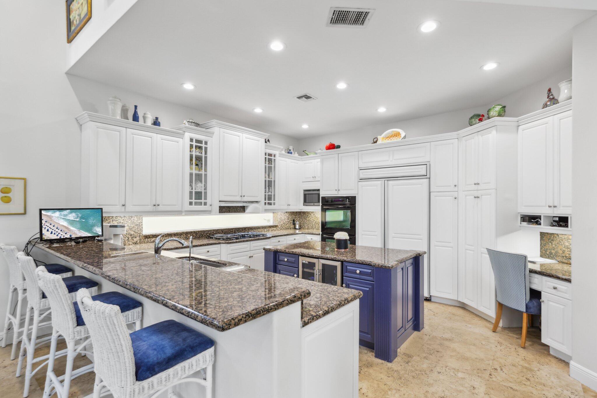 1018 Grand Ct Highland Beach, FL 33487