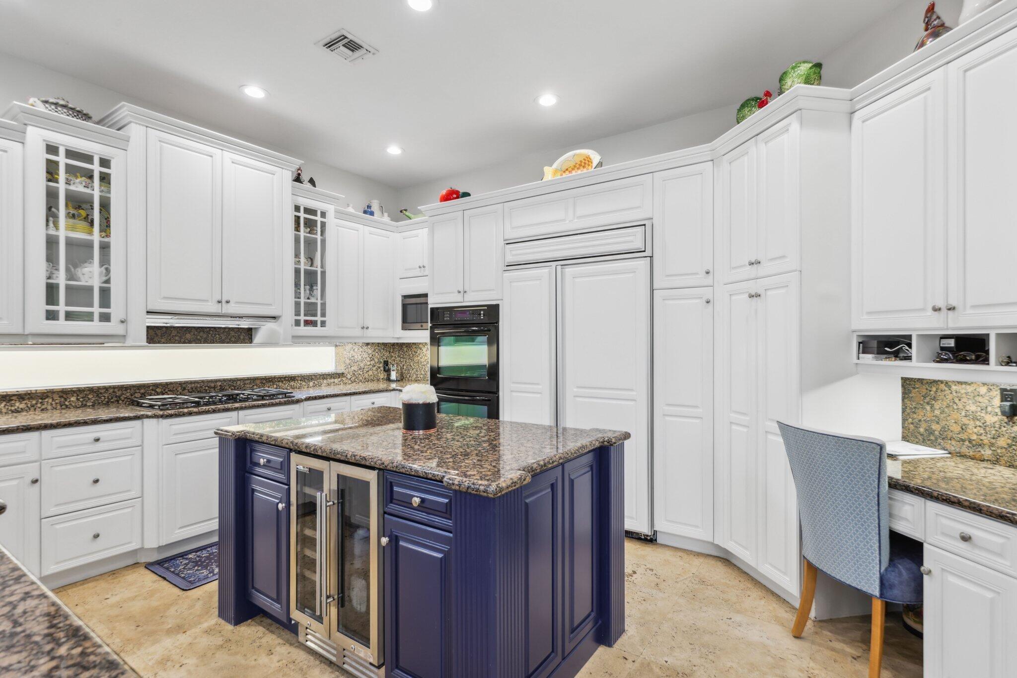 1018 Grand Ct Highland Beach, FL 33487