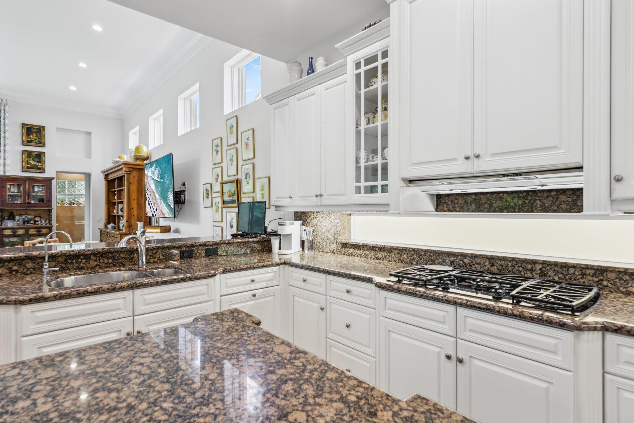 1018 Grand Ct Highland Beach, FL 33487