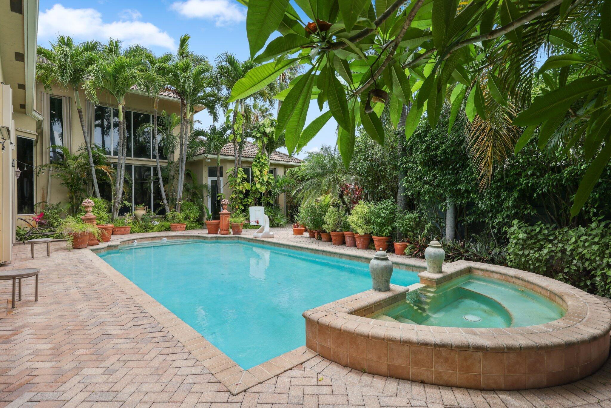 1018 Grand Ct Highland Beach, FL 33487