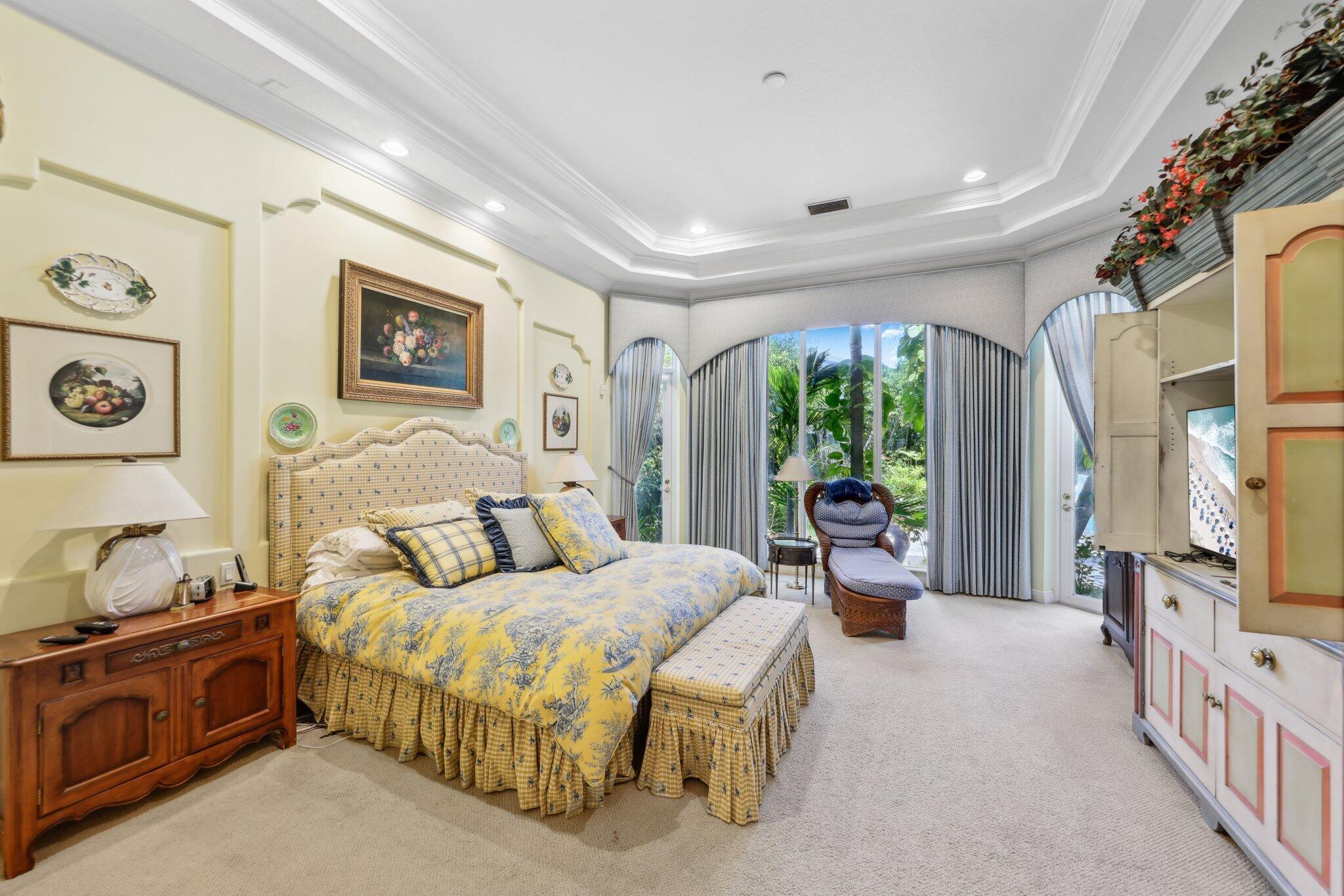 1018 Grand Ct Highland Beach, FL 33487