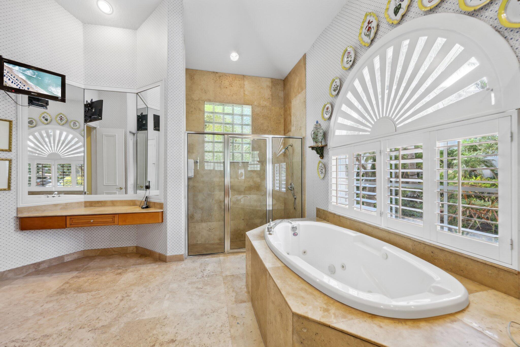 1018 Grand Ct Highland Beach, FL 33487