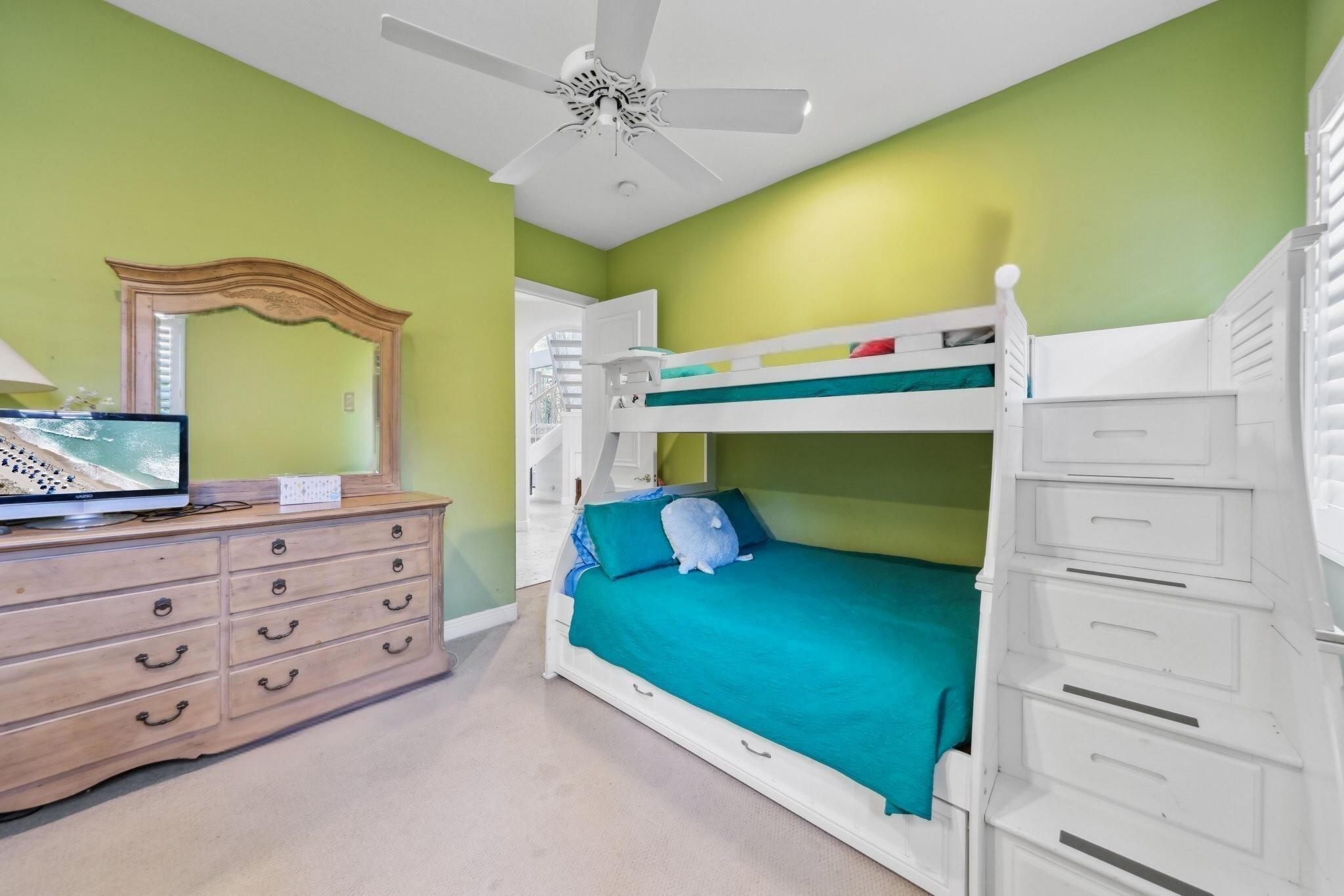 1018 Grand Ct Highland Beach, FL 33487