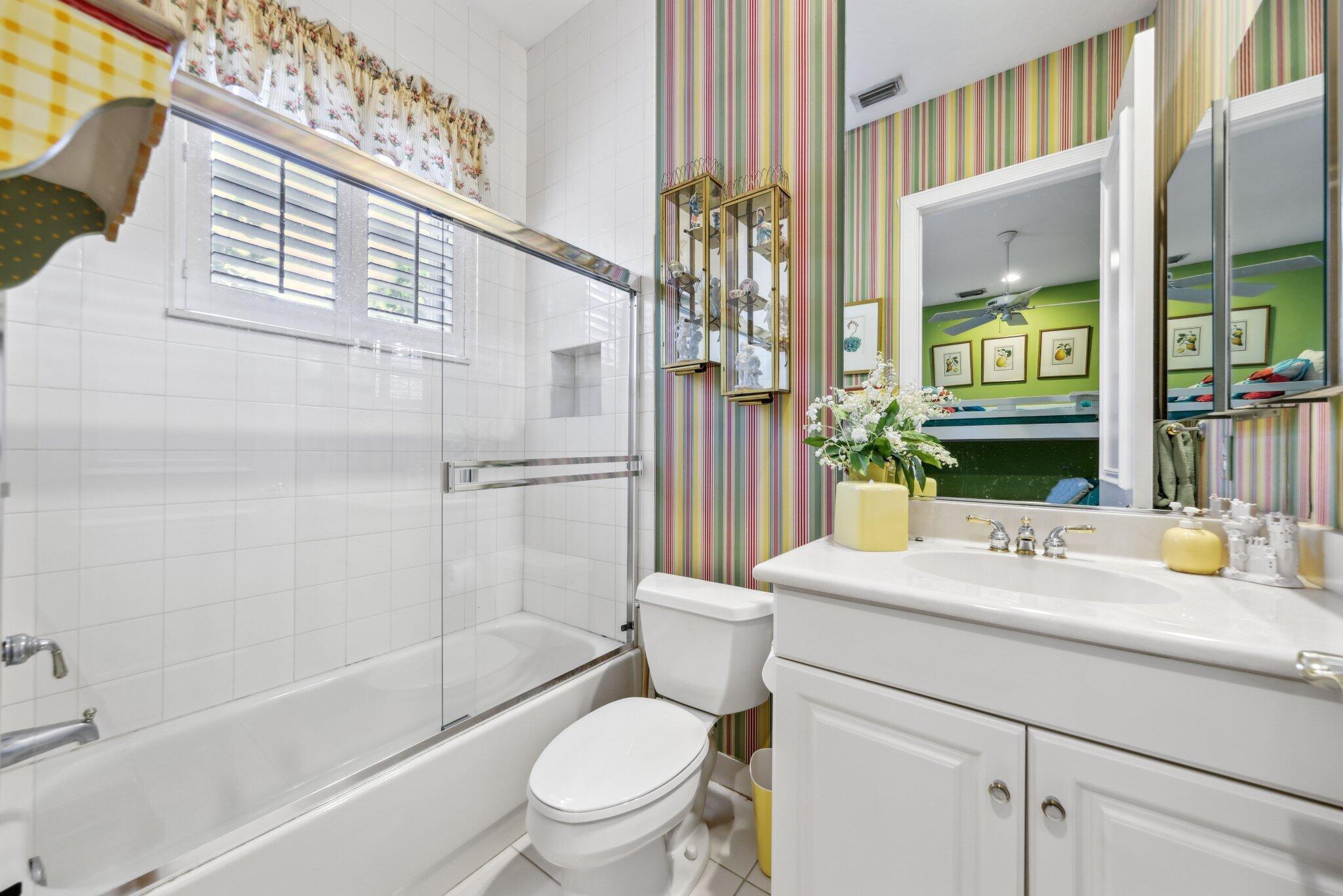 1018 Grand Ct Highland Beach, FL 33487