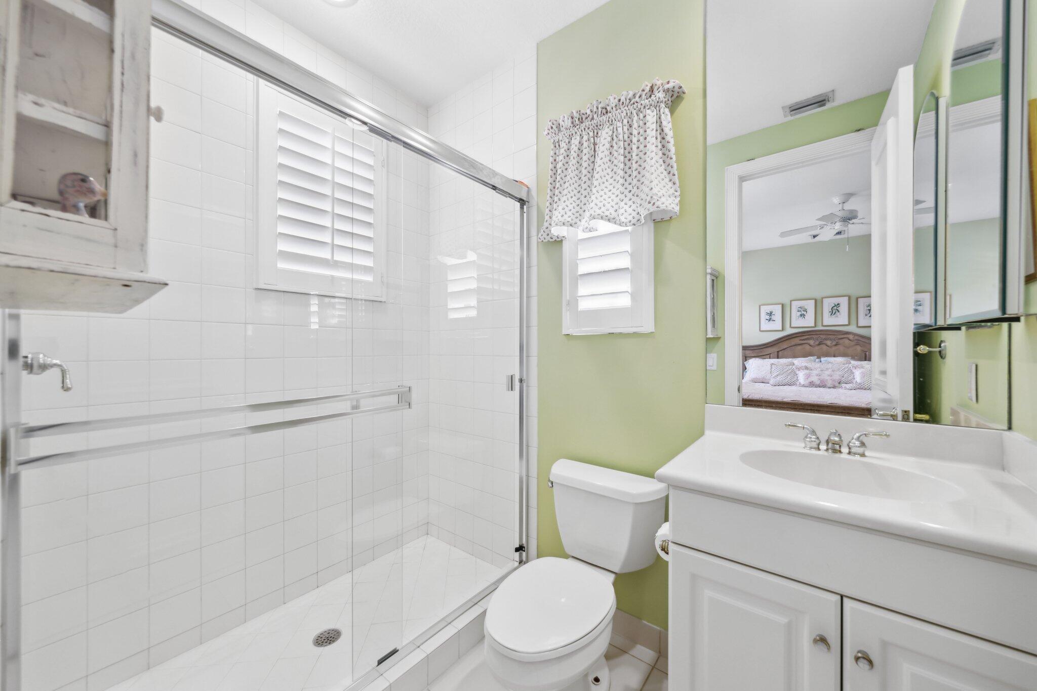 1018 Grand Ct Highland Beach, FL 33487