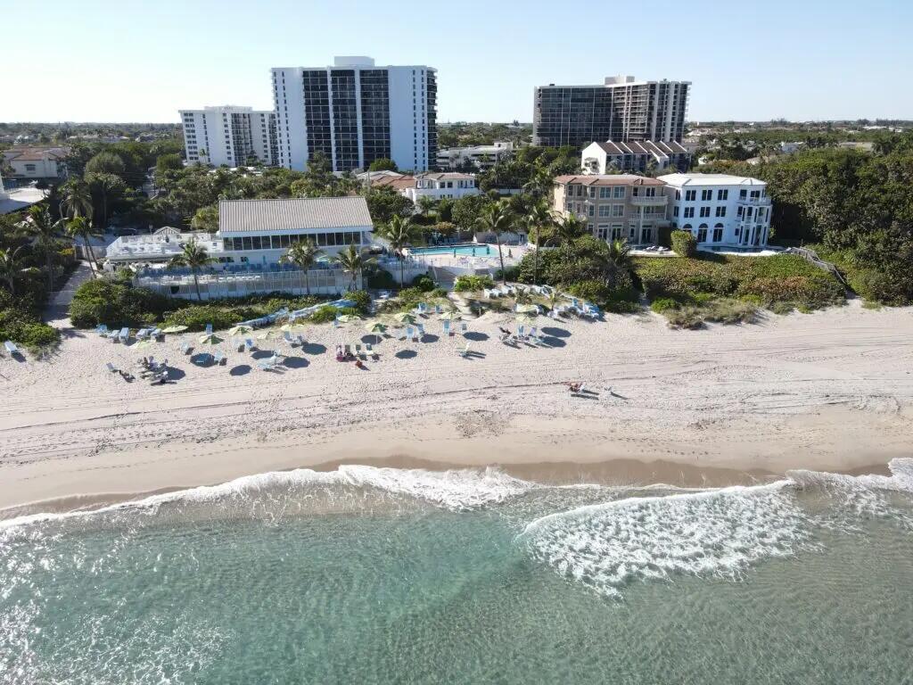 1018 Grand Ct Highland Beach, FL 33487