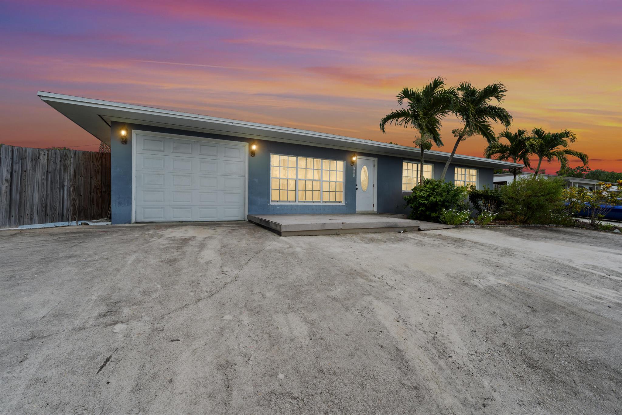 808 Wright Dr