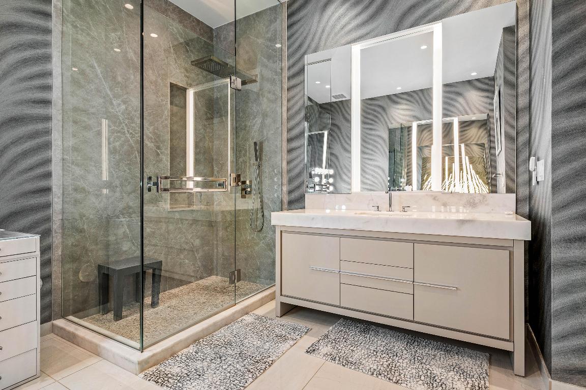 200 SE Mizner #104 Boca Raton, FL 33432