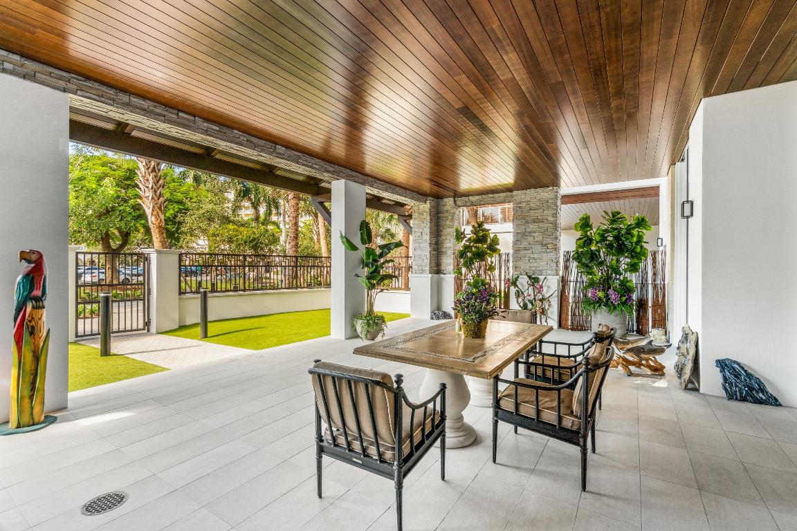 200 SE Mizner #104 Boca Raton, FL 33432