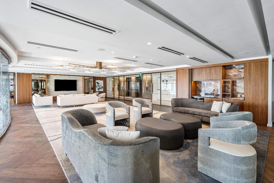 200 SE Mizner #104 Boca Raton, FL 33432