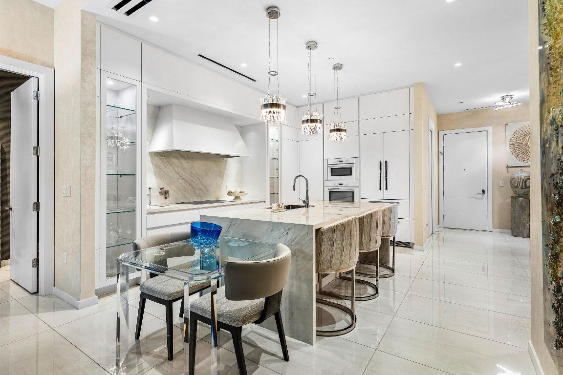 200 SE Mizner #104 Boca Raton, FL 33432