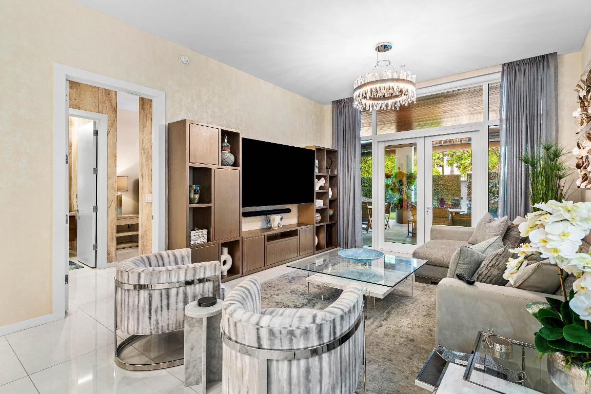 200 SE Mizner #104 Boca Raton, FL 33432