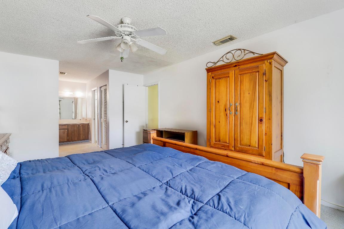 128 Sherwood #13b Jupiter, FL 33458