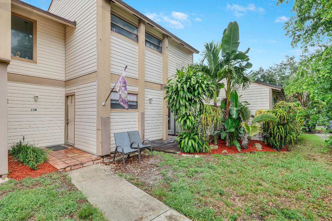128 Sherwood #13b Jupiter, FL 33458