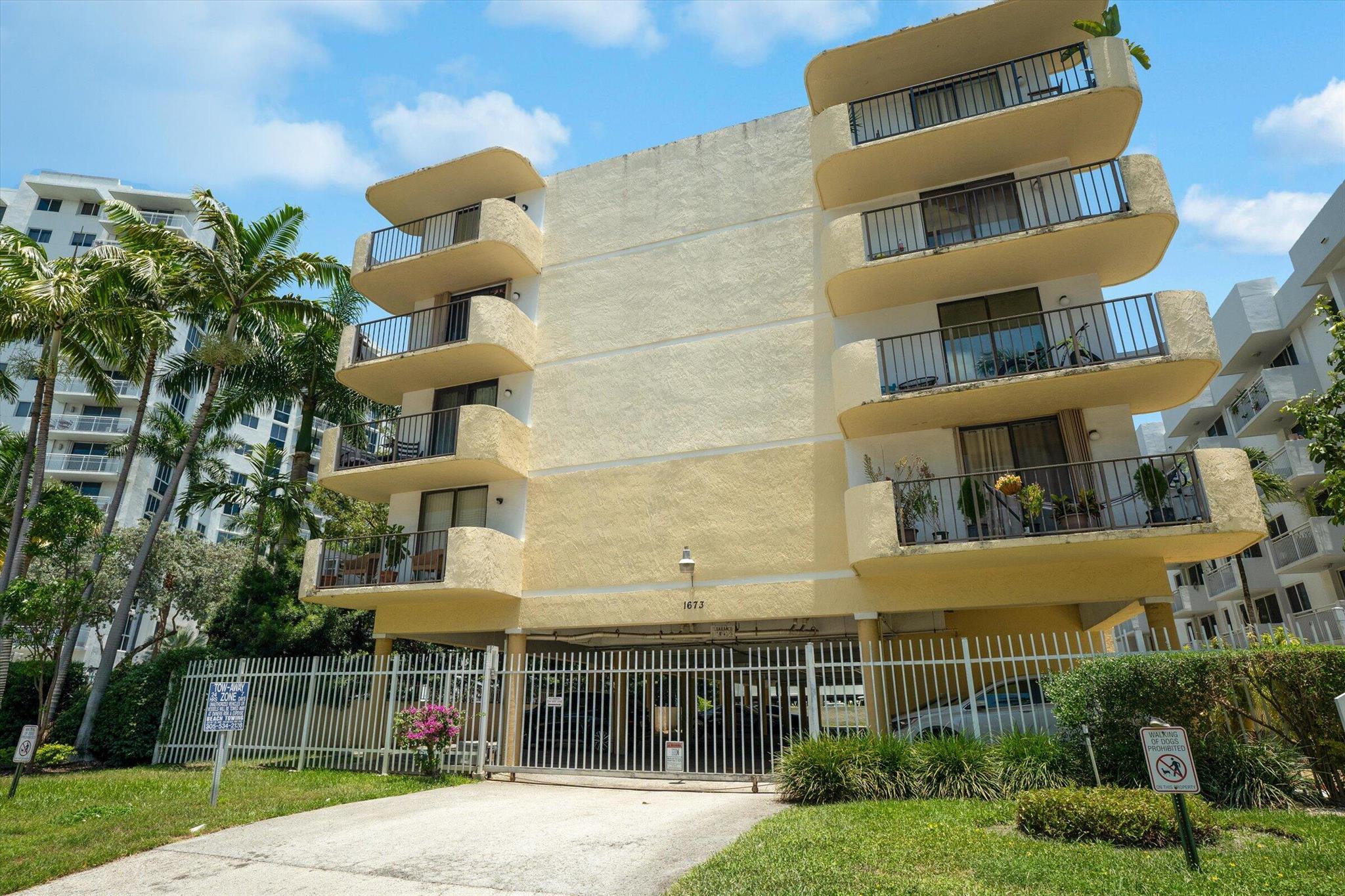1673 Bay Rd #206