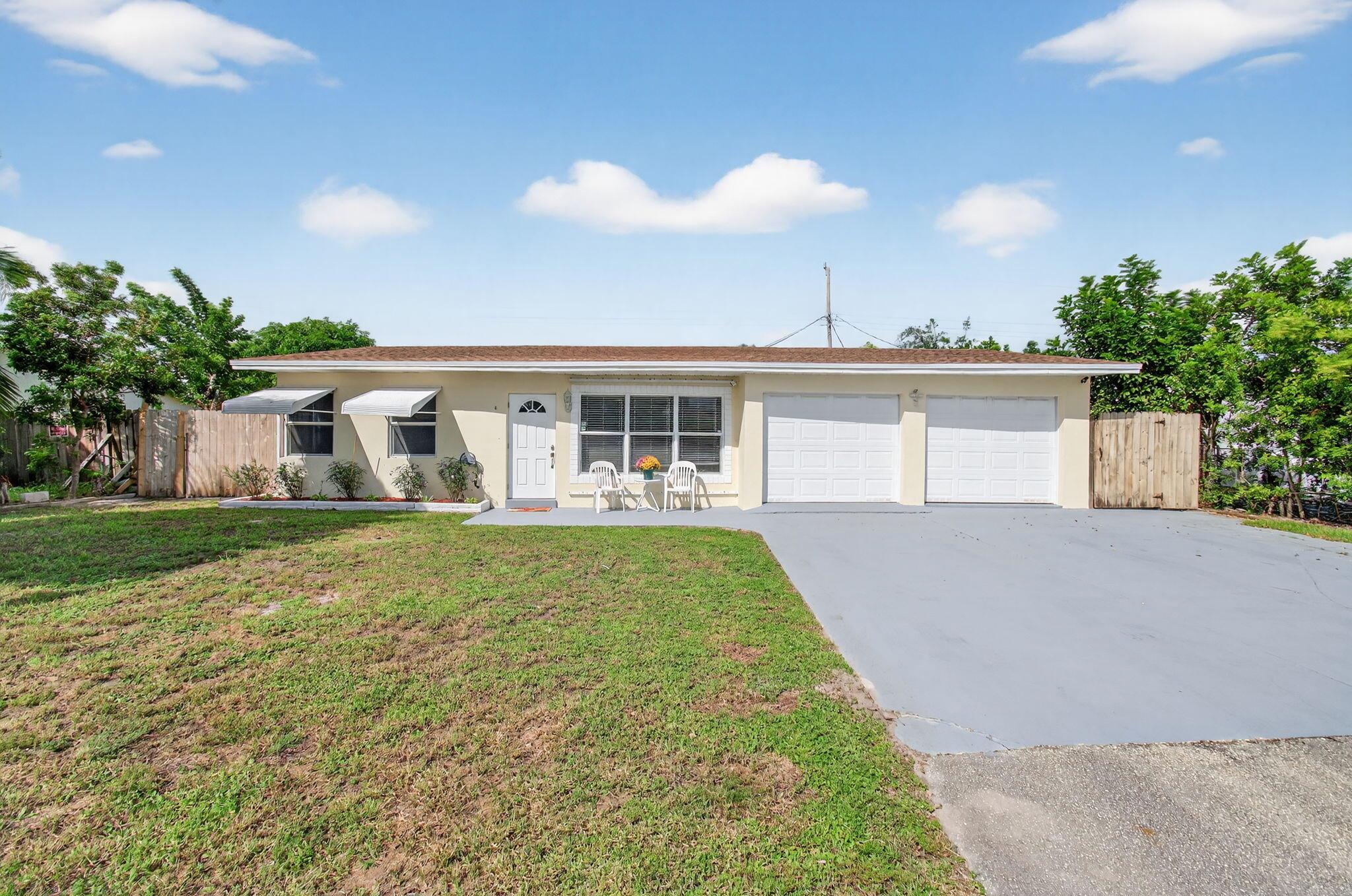 2841 NE 8th Ter