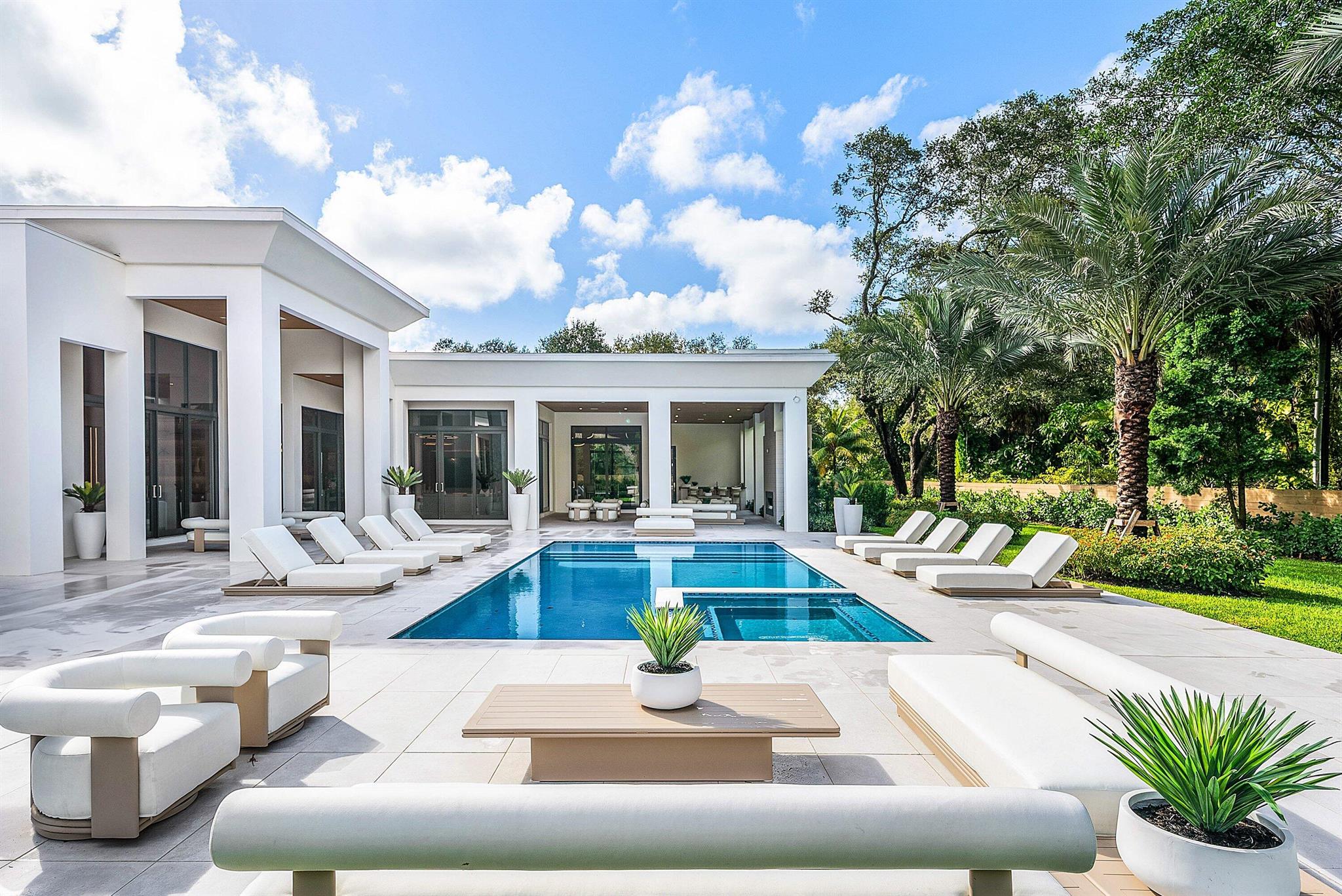 16484 Bridlewood Cir Delray Beach, FL 33445