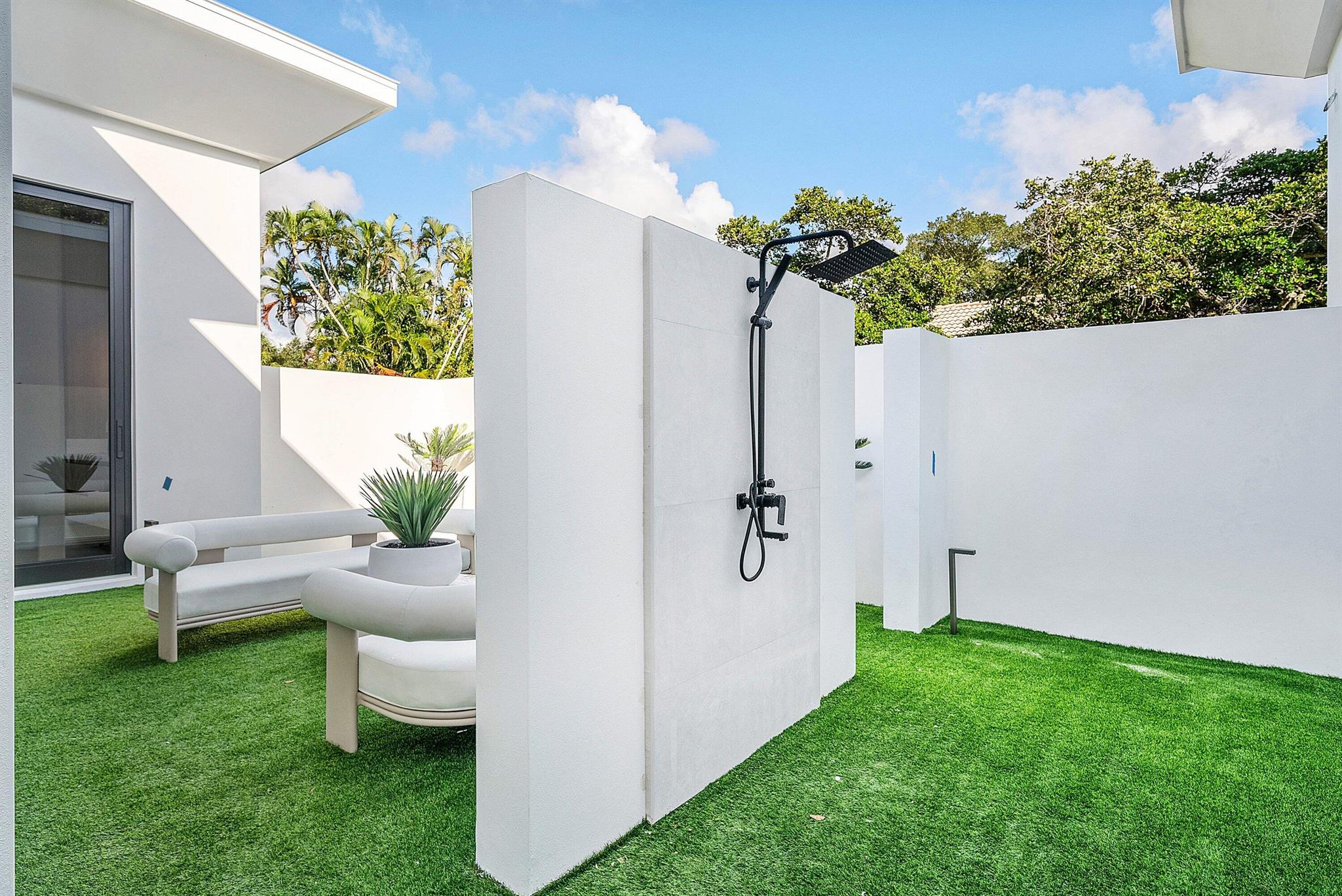 16484 Bridlewood Cir Delray Beach, FL 33445