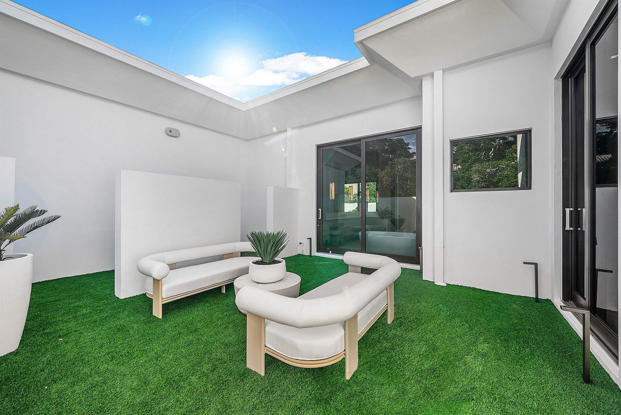 16484 Bridlewood Cir Delray Beach, FL 33445