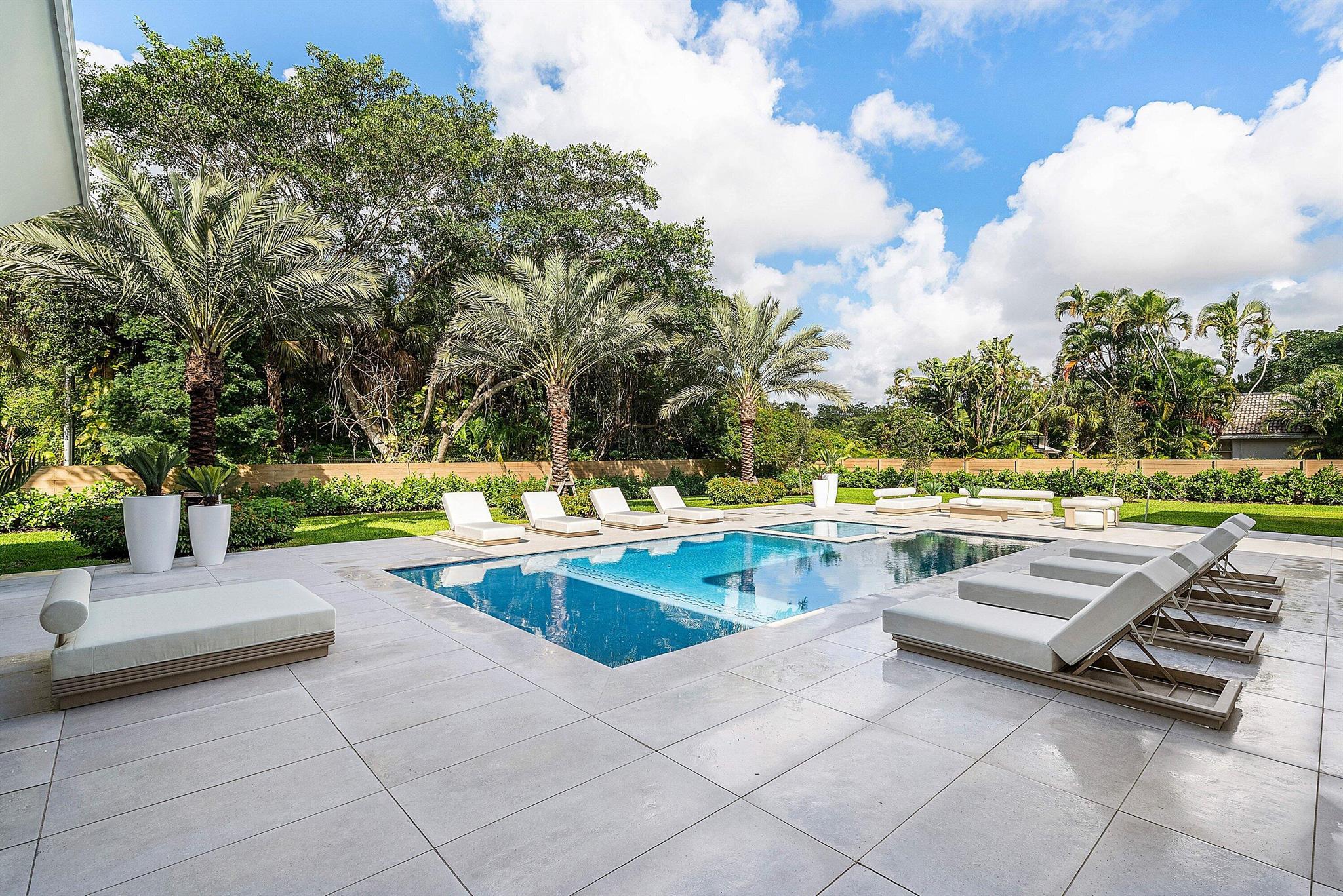 16484 Bridlewood Cir Delray Beach, FL 33445