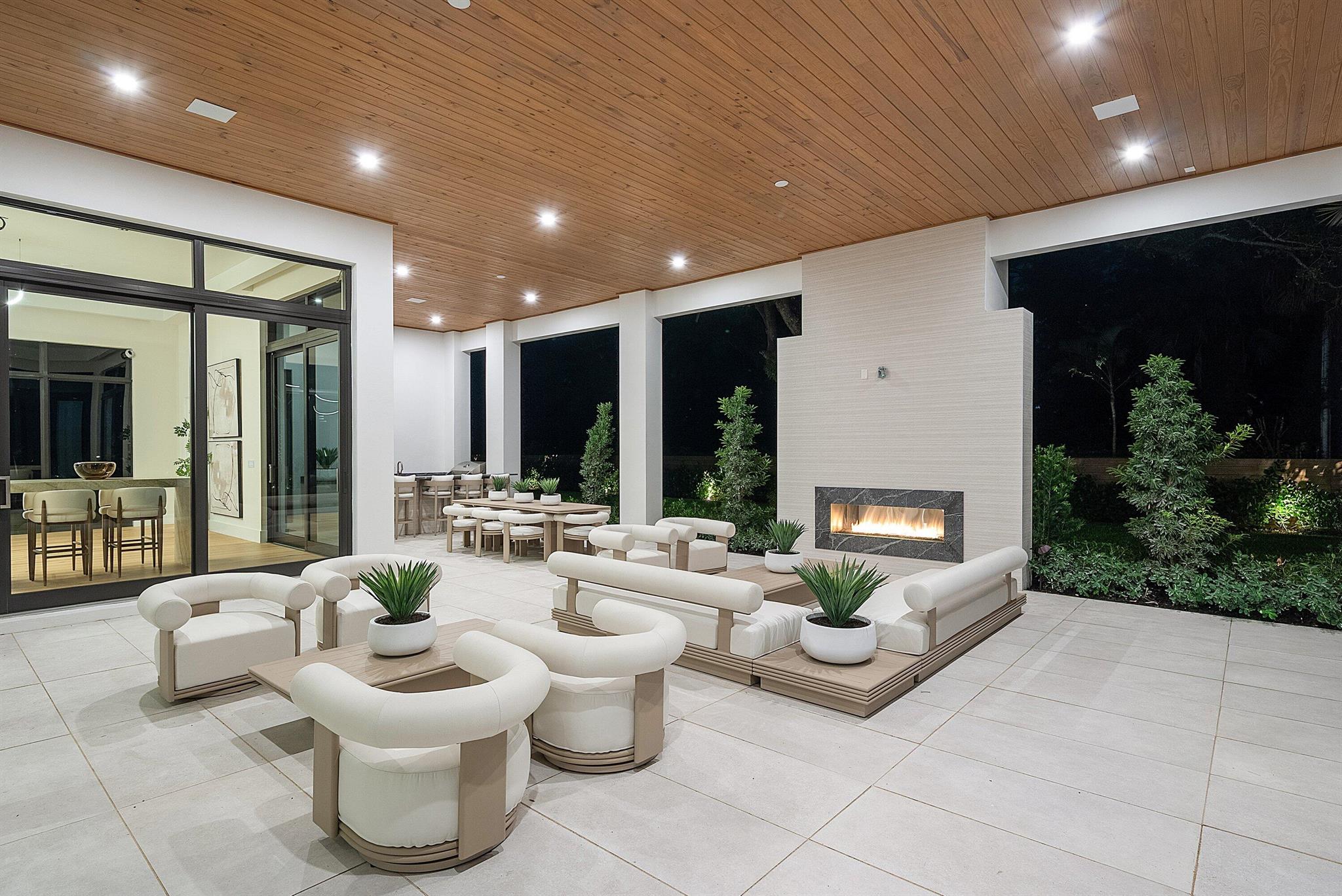 16484 Bridlewood Cir Delray Beach, FL 33445