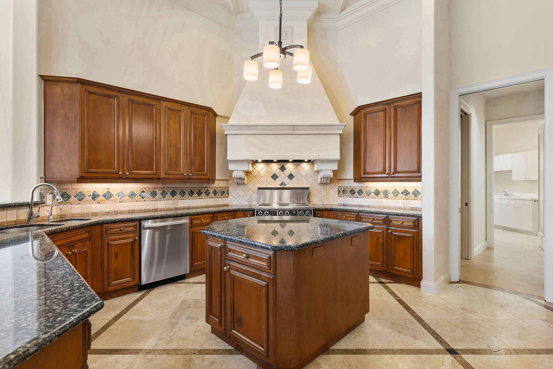 159 W Coconut Palm Boca Raton, FL 33432