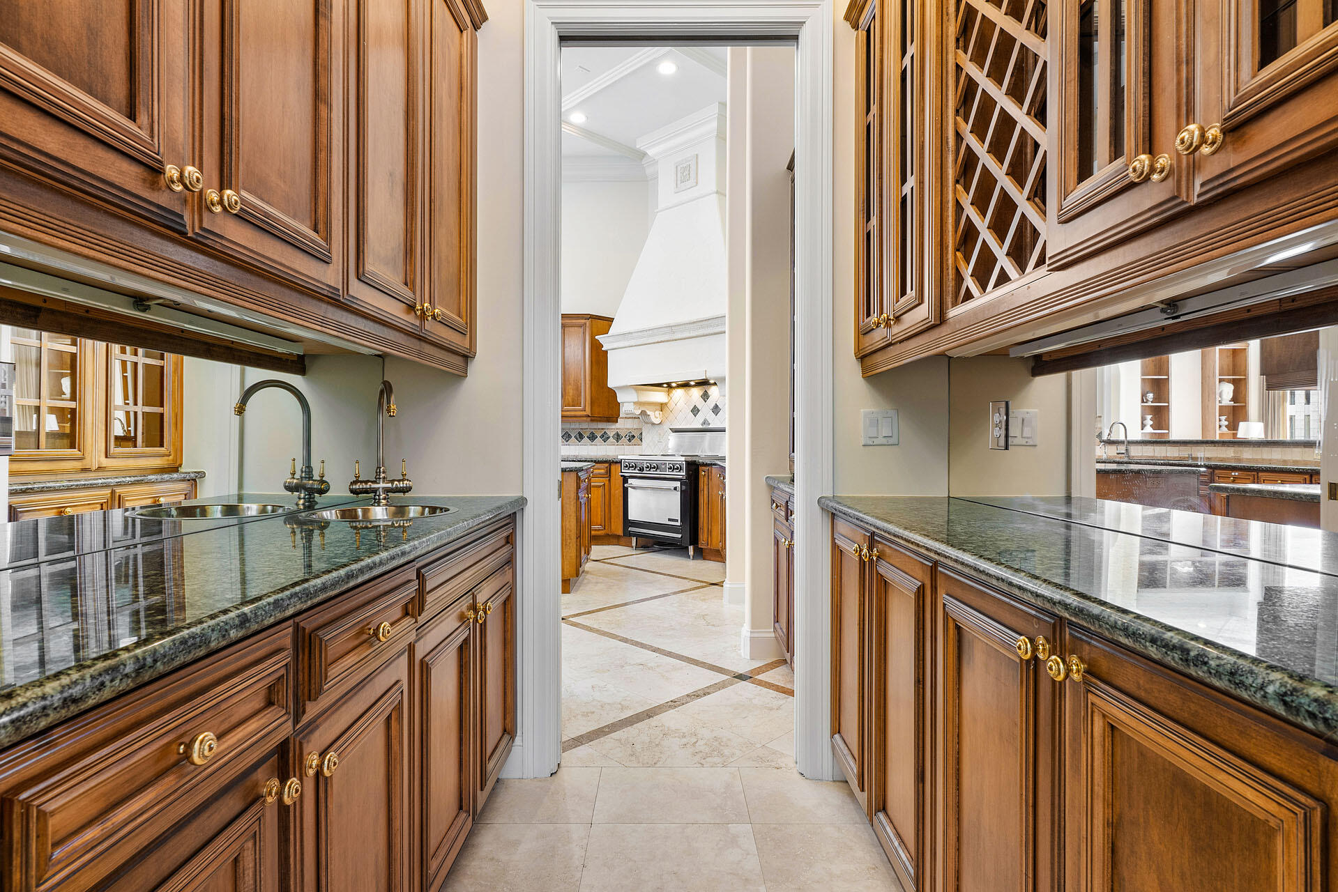 159 W Coconut Palm Boca Raton, FL 33432