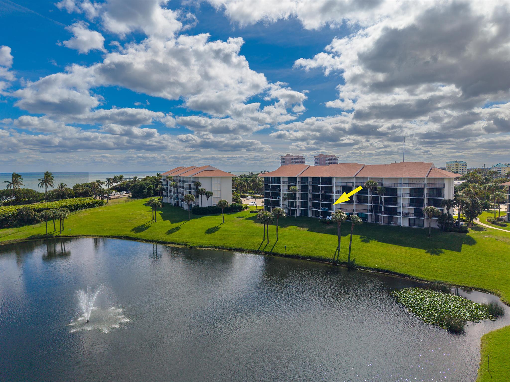 601 S Seas Dr #204 Jupiter, FL 33477