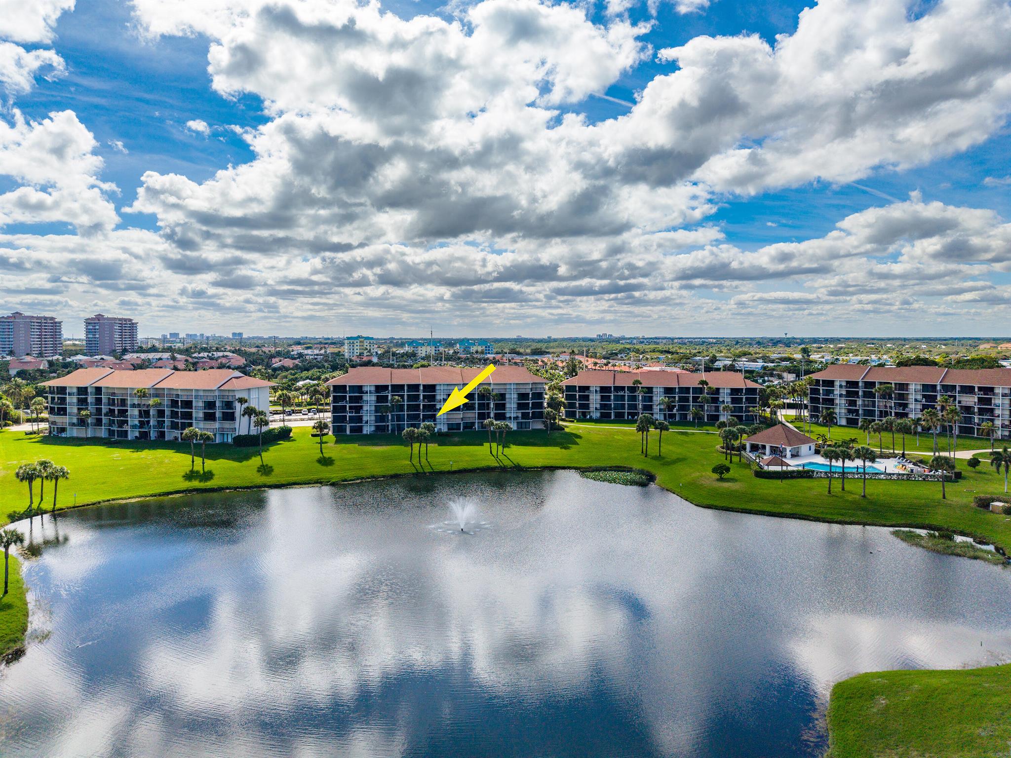 601 S Seas Dr #204 Jupiter, FL 33477