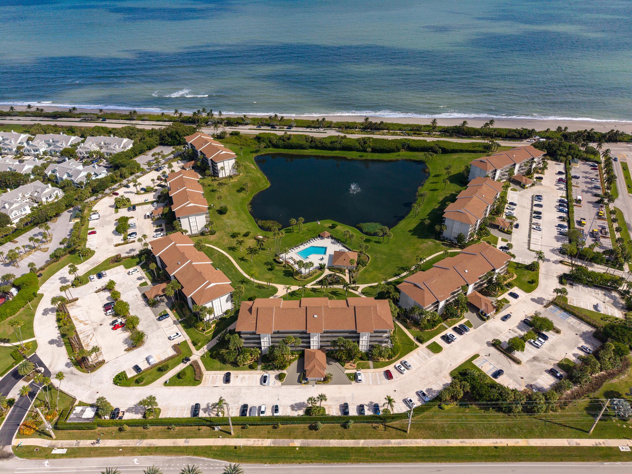 601 S Seas Dr #204 Jupiter, FL 33477