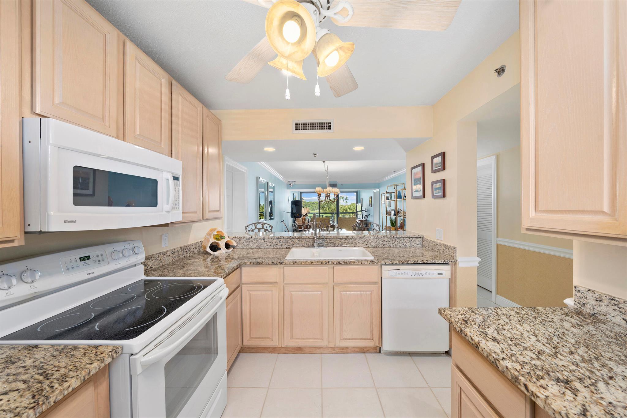 601 S Seas Dr #204 Jupiter, FL 33477