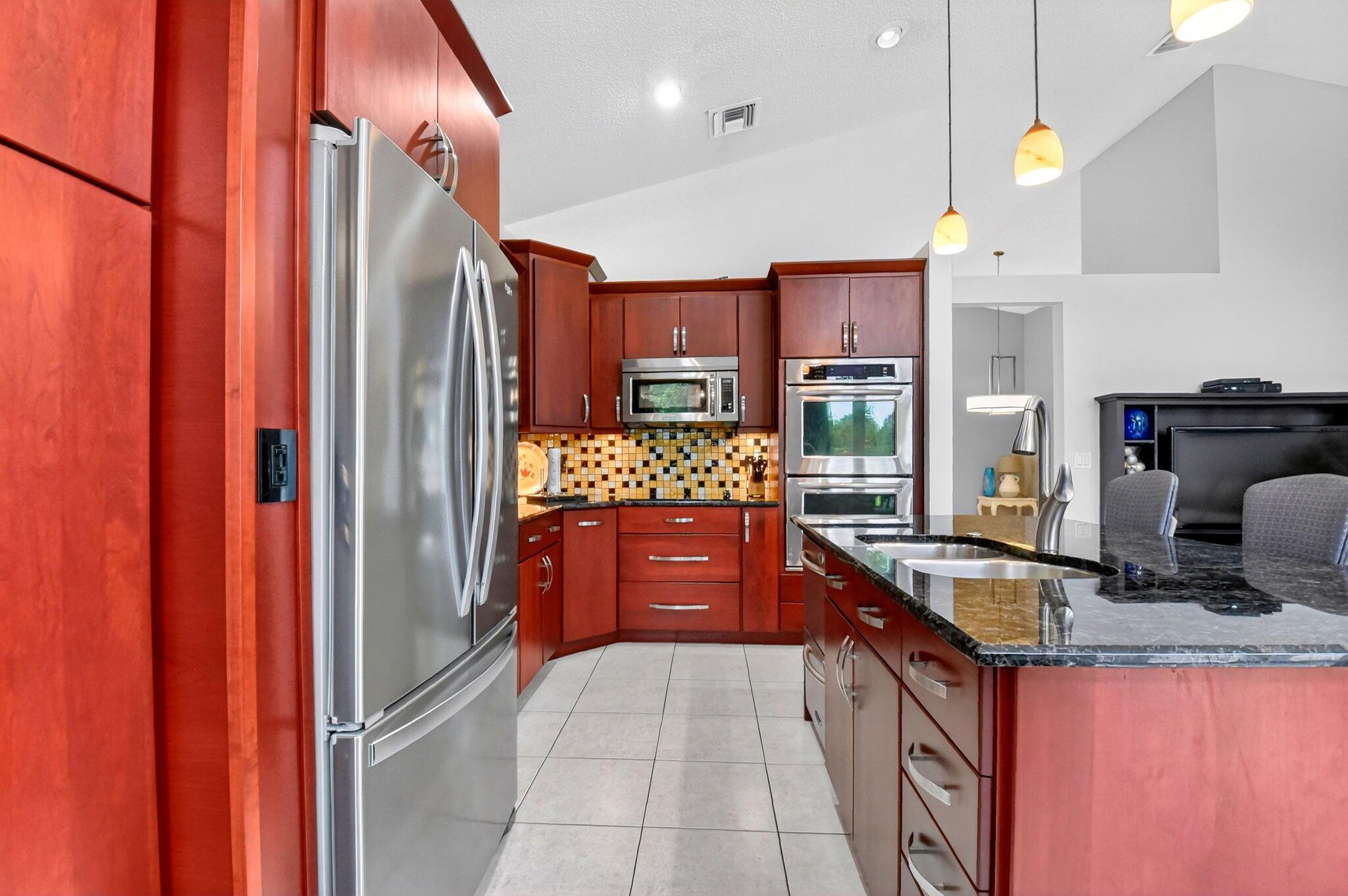 7906 Rockport Cir Lake Worth, FL 33467