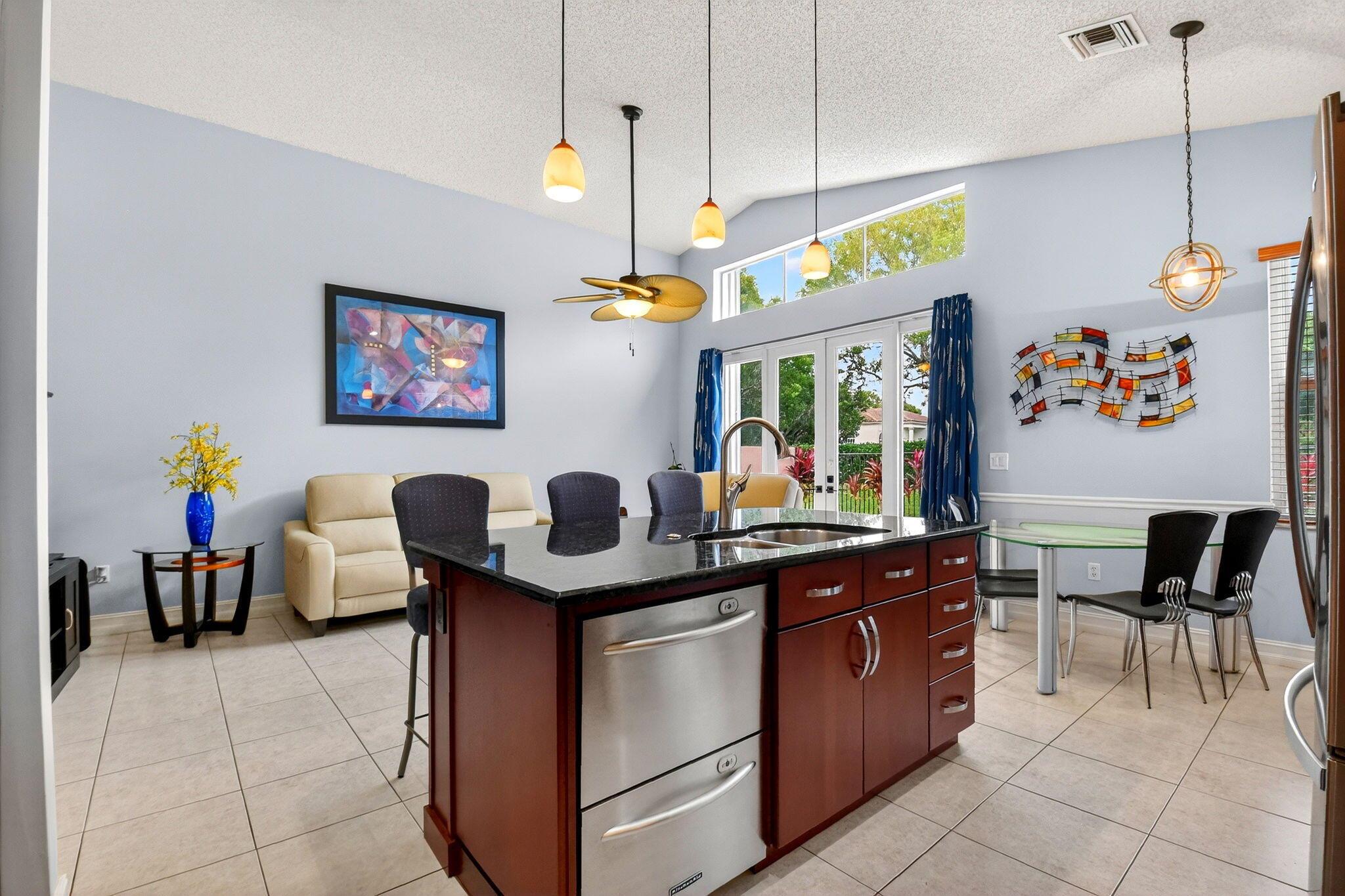 7906 Rockport Cir Lake Worth, FL 33467