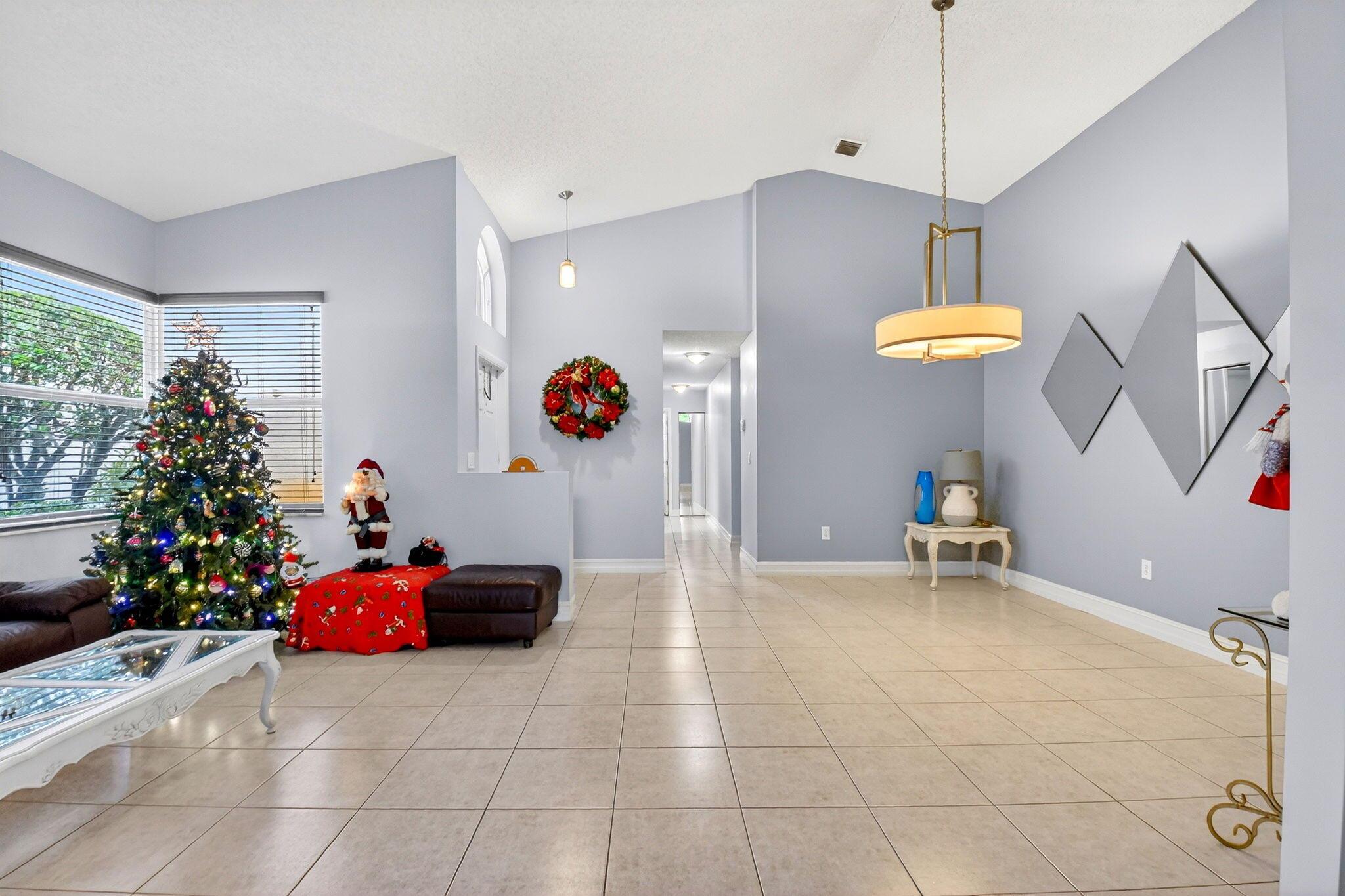 7906 Rockport Cir Lake Worth, FL 33467