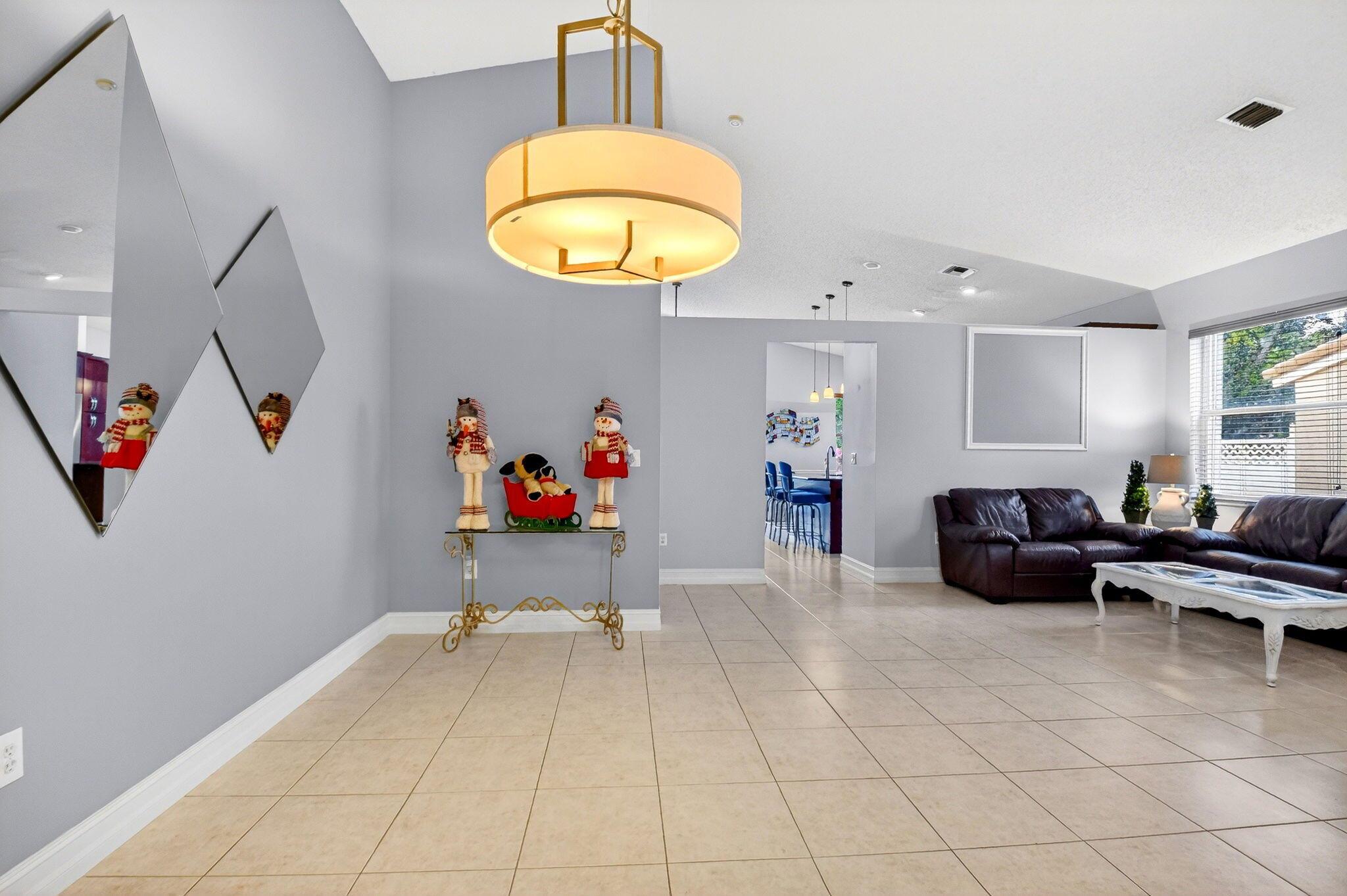 7906 Rockport Cir Lake Worth, FL 33467