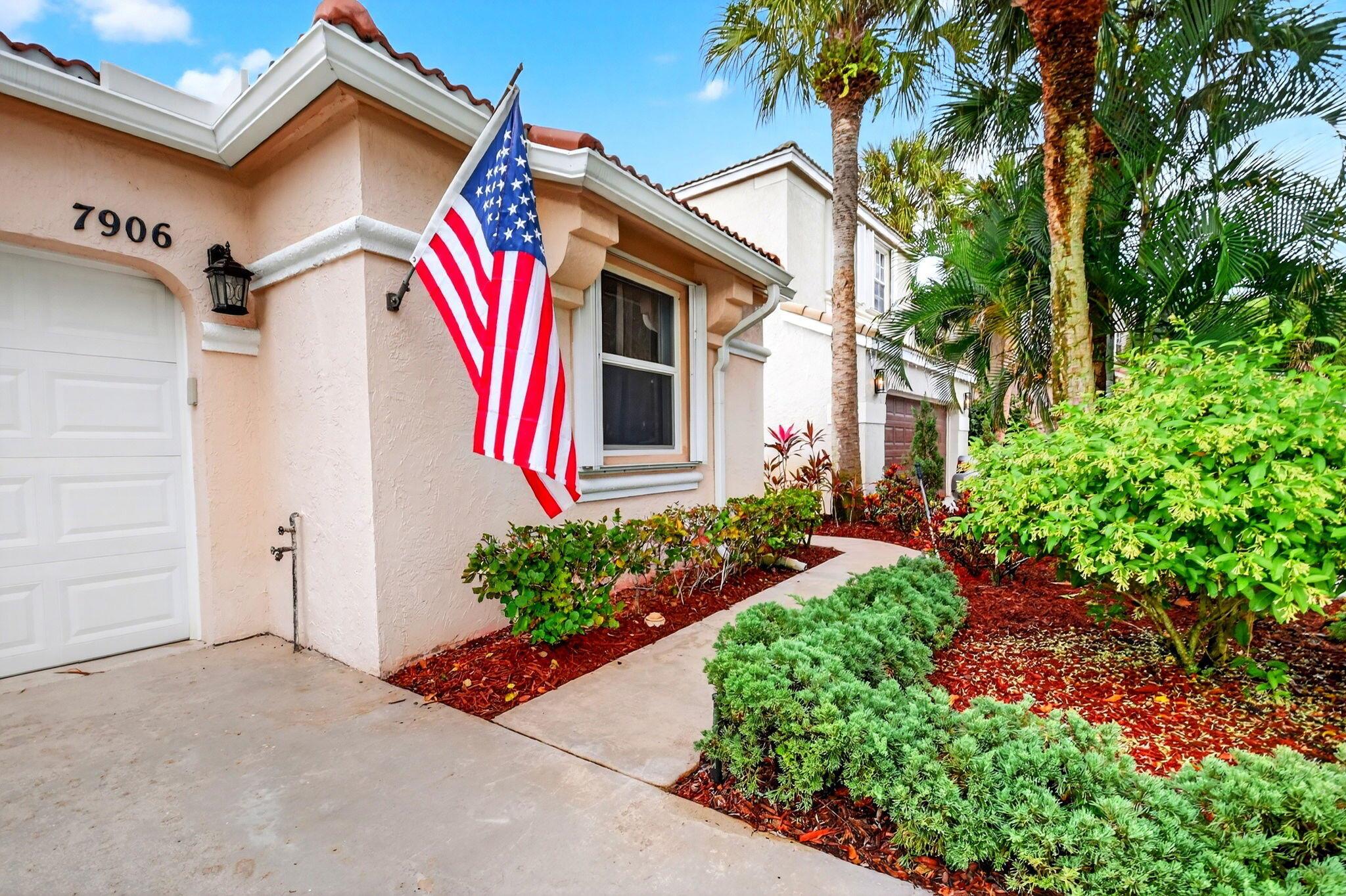 7906 Rockport Cir Lake Worth, FL 33467