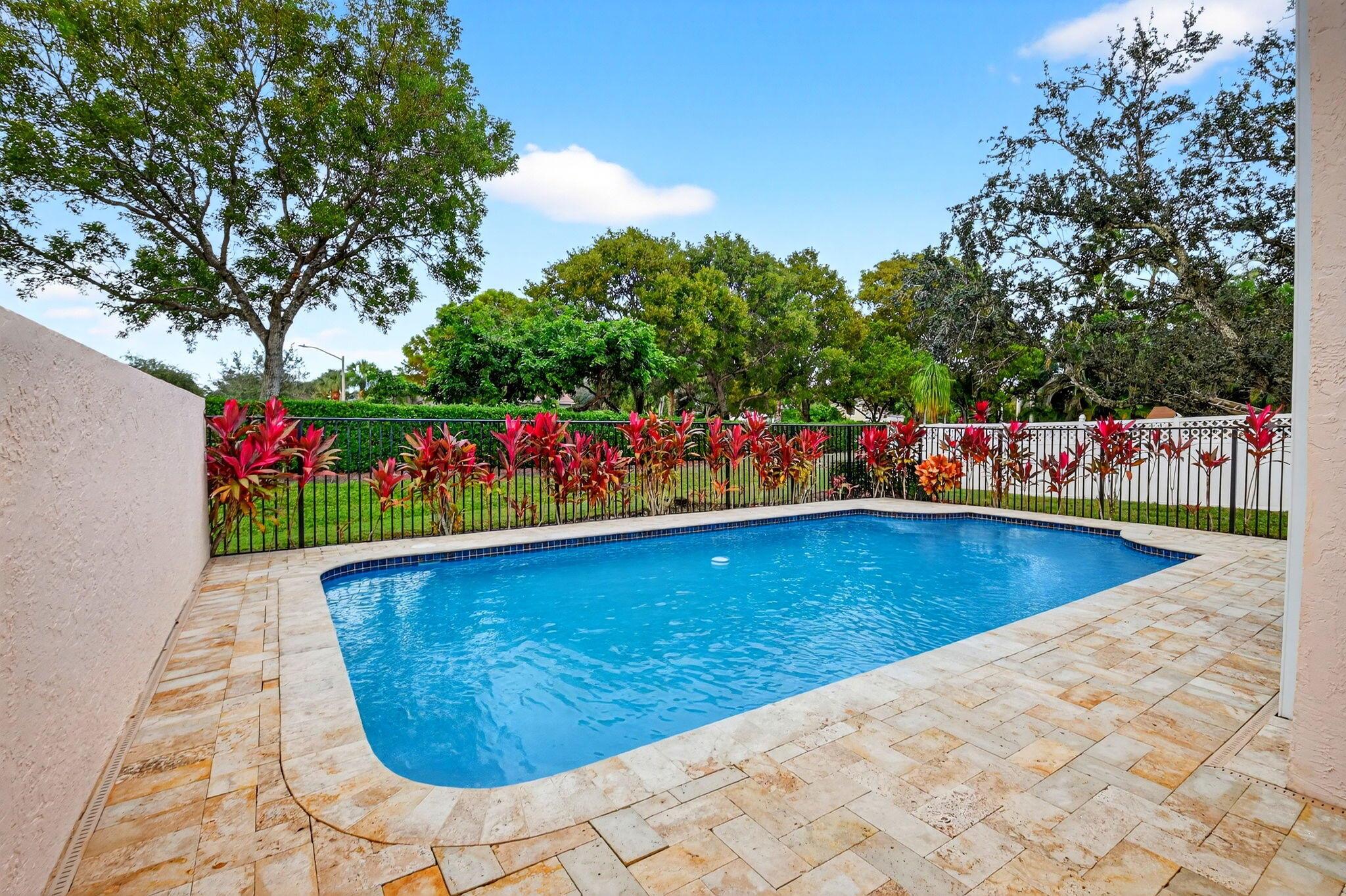 7906 Rockport Cir Lake Worth, FL 33467