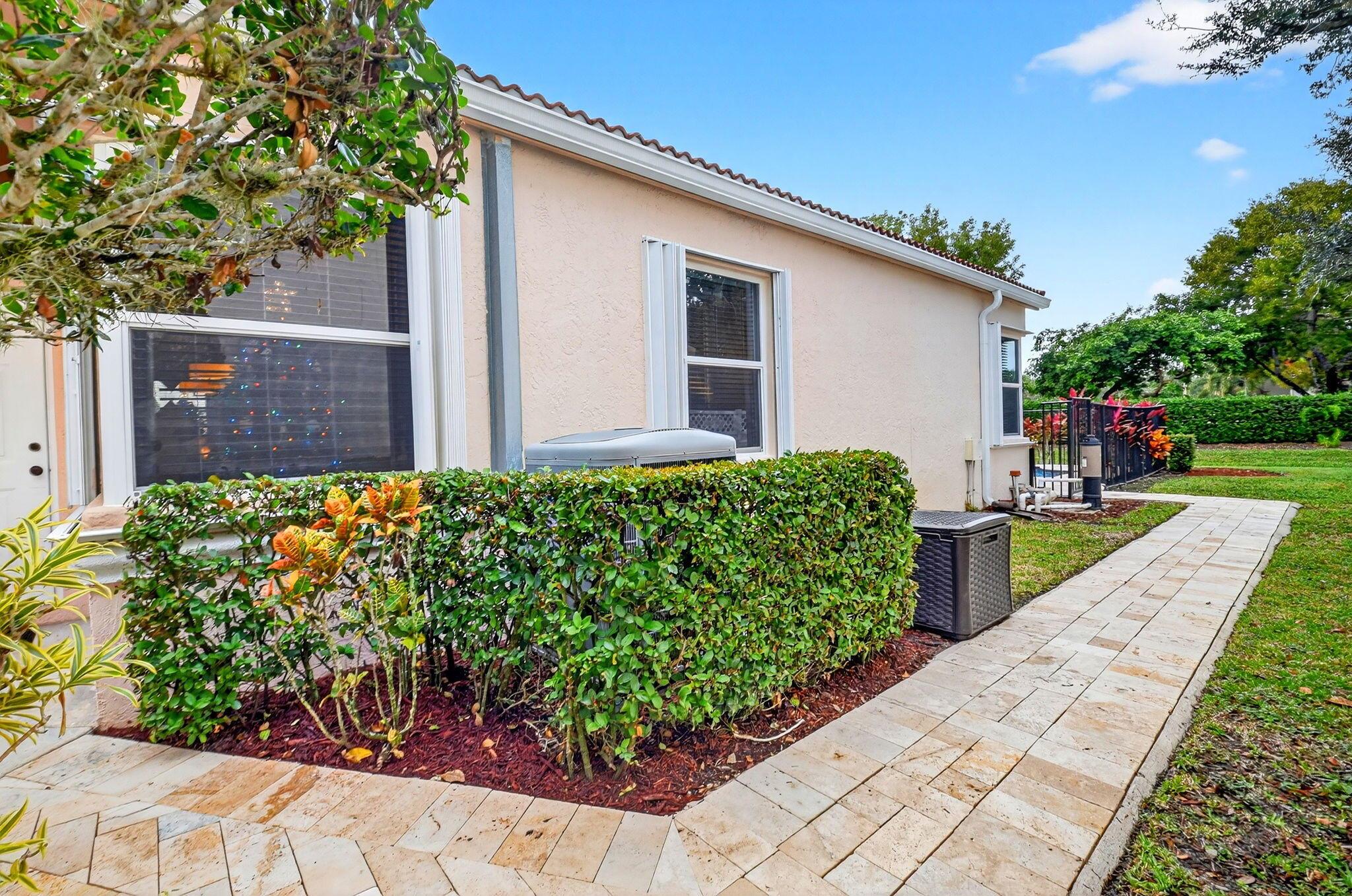 7906 Rockport Cir Lake Worth, FL 33467