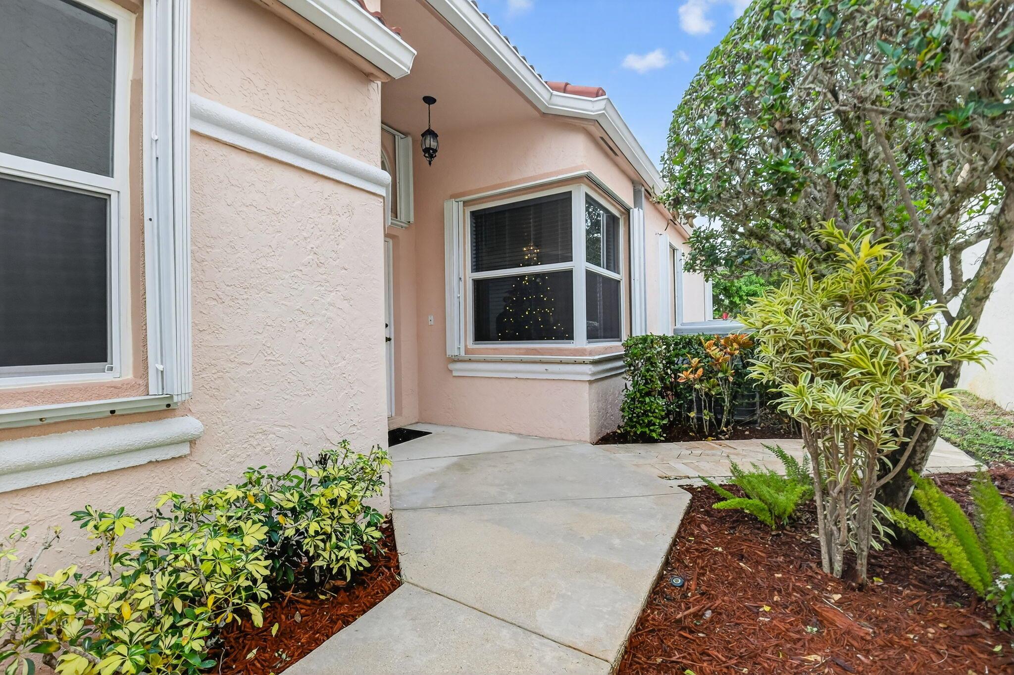 7906 Rockport Cir Lake Worth, FL 33467